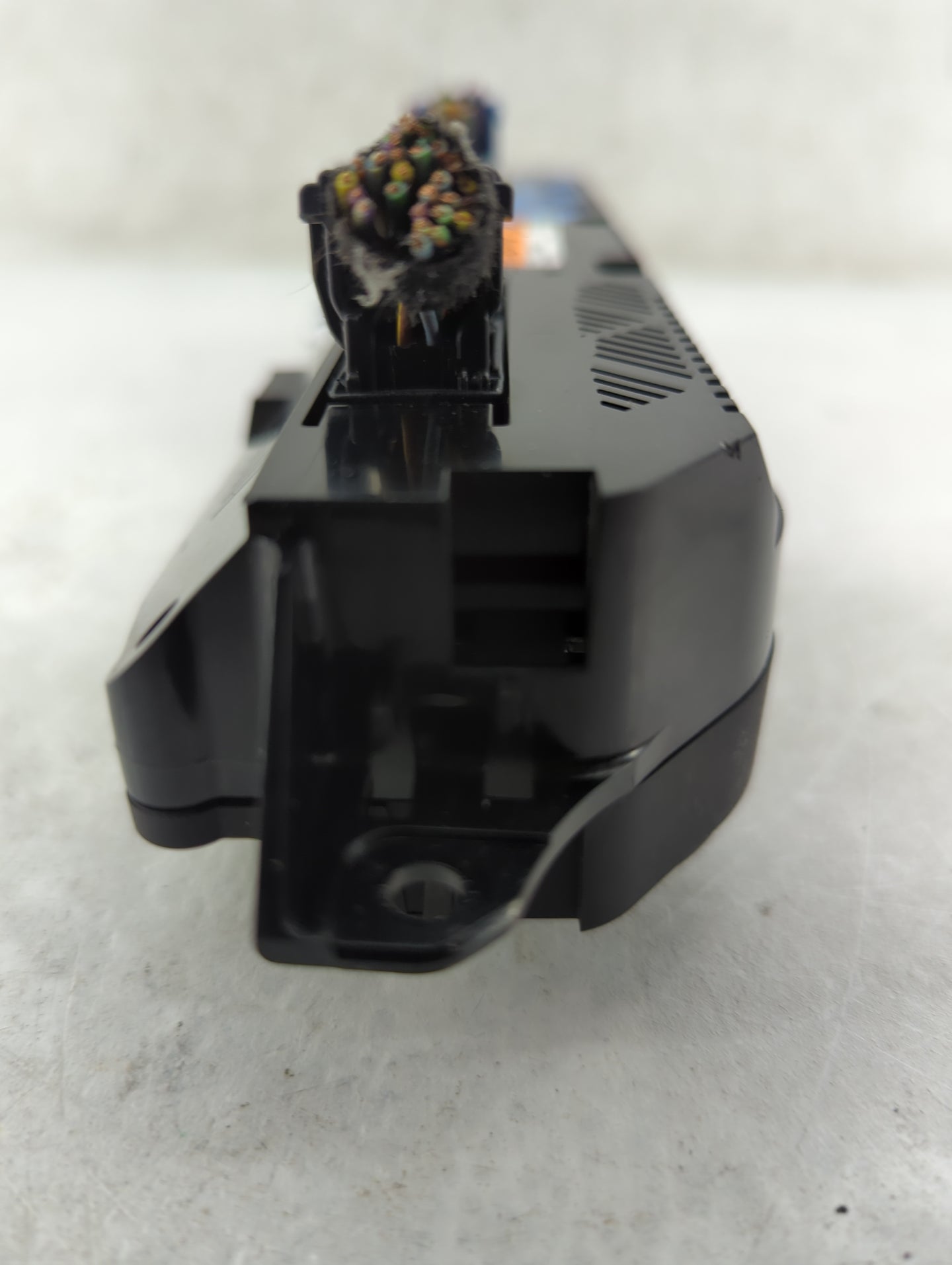 2013 Ford Escape Climate Control Module Temperature AC/Heater Replacement P/N:CJ5T-18C612-AE Fits OEM Used Auto Parts - Oemu