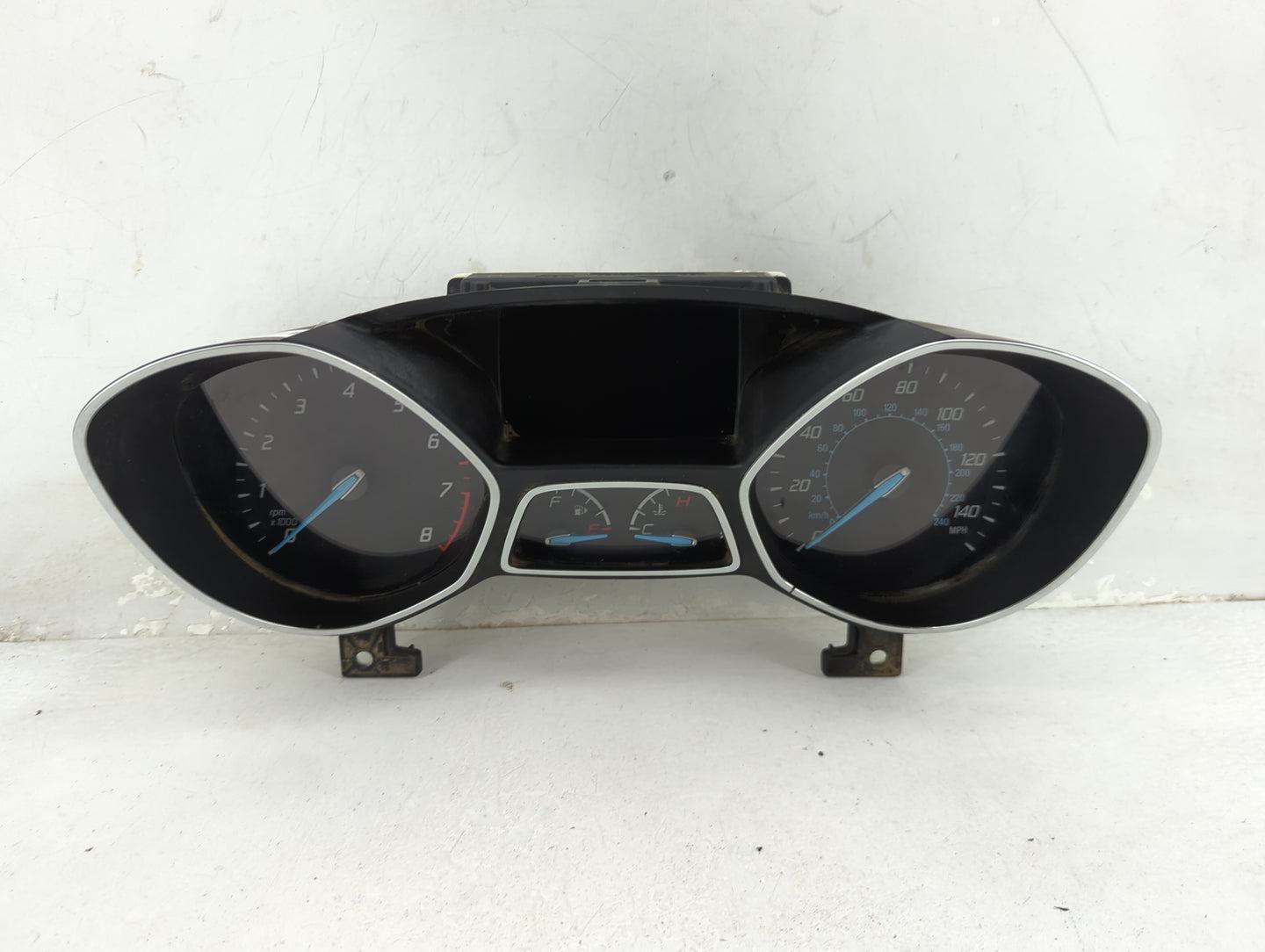 2013-2014 Ford Escape Instrument Cluster Speedometer Gauges Fits Fits 2013 2014 OEM Used Auto Parts - Oemusedautoparts1.com