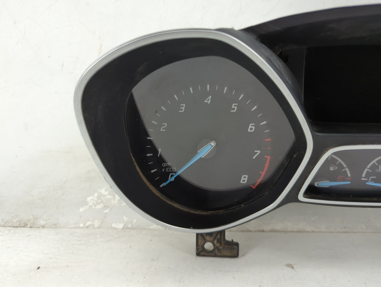 2013-2014 Ford Escape Instrument Cluster Speedometer Gauges Fits Fits 2013 2014 OEM Used Auto Parts - Oemusedautoparts1.com