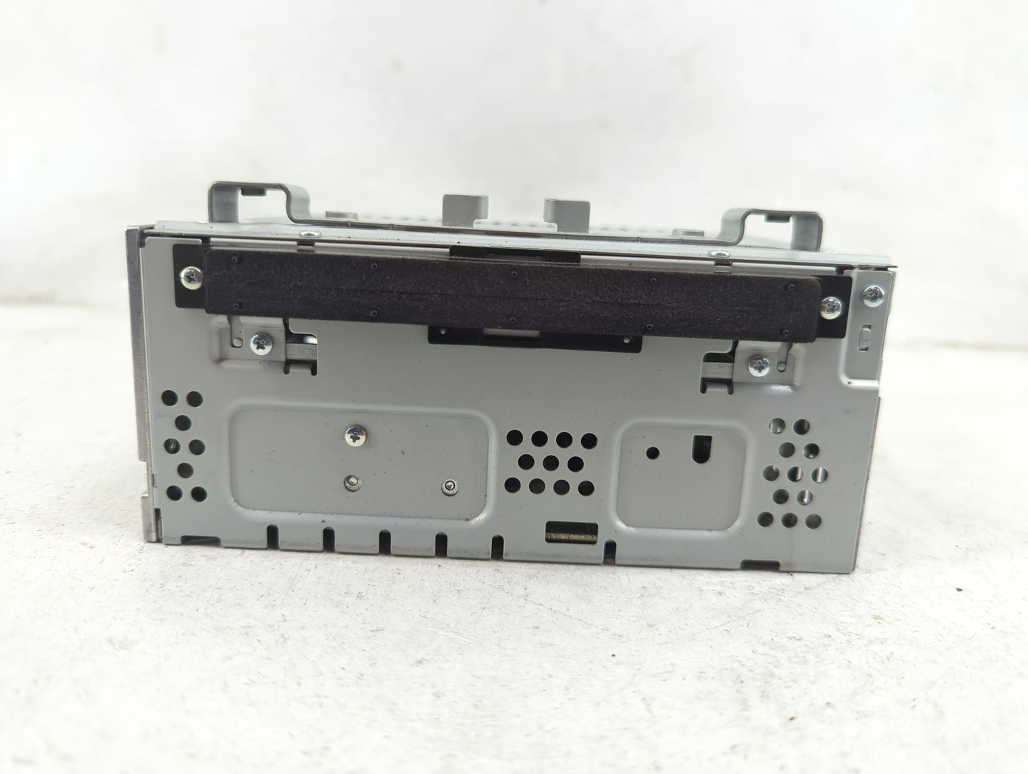 2013-2015 Ford Escape Radio AM FM Cd Player Receiver Replacement P/N:CJ5T-19C107-BG Fits Fits 2013 2014 2015 OEM Used Auto P