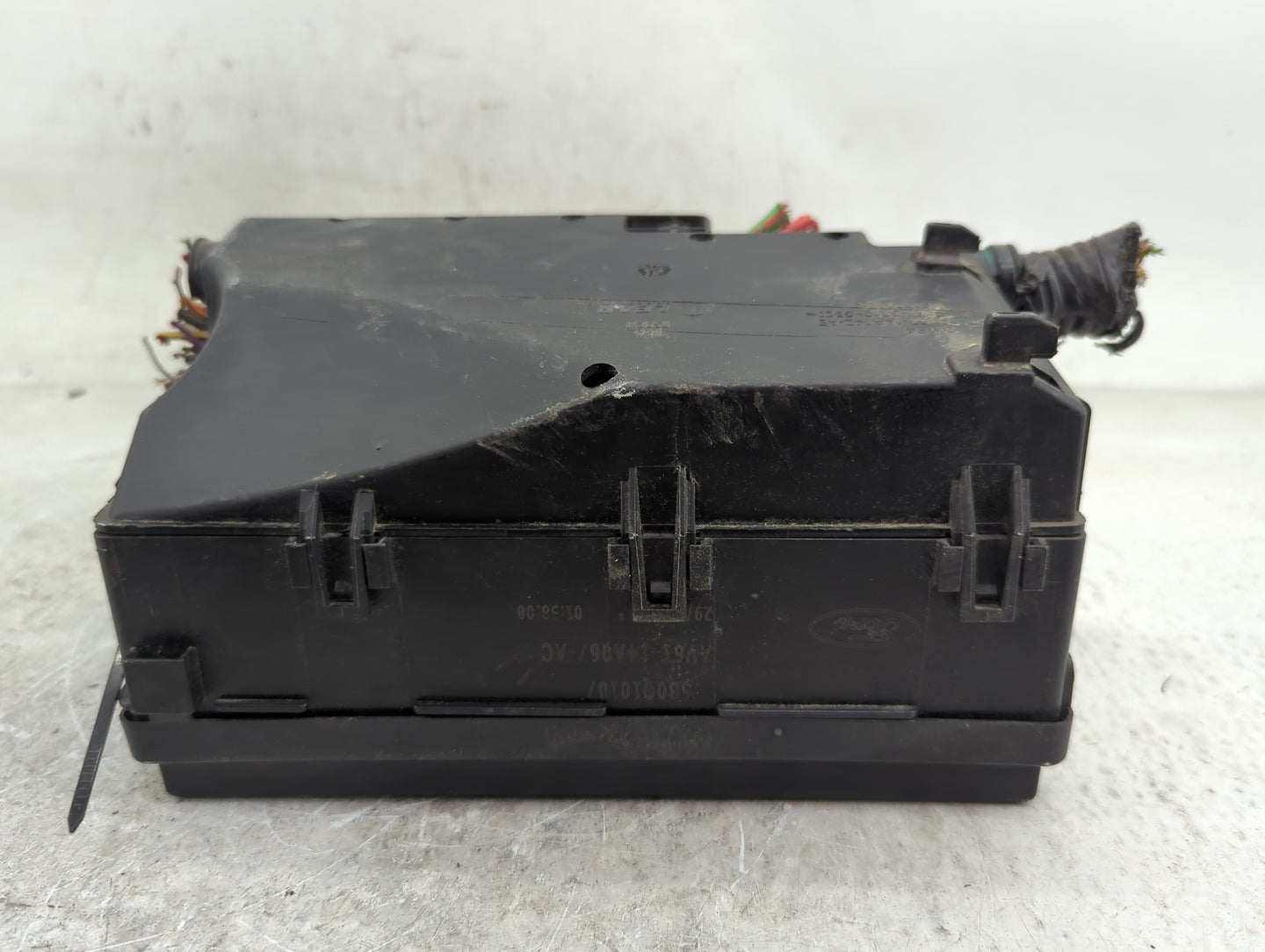 2013-2016 Ford Escape Fusebox Fuse Box Panel Relay Module P/N:AV61-14A067-AC 5B0Q10107 Fits Fits 2013 2014 2015 2016 OEM Use