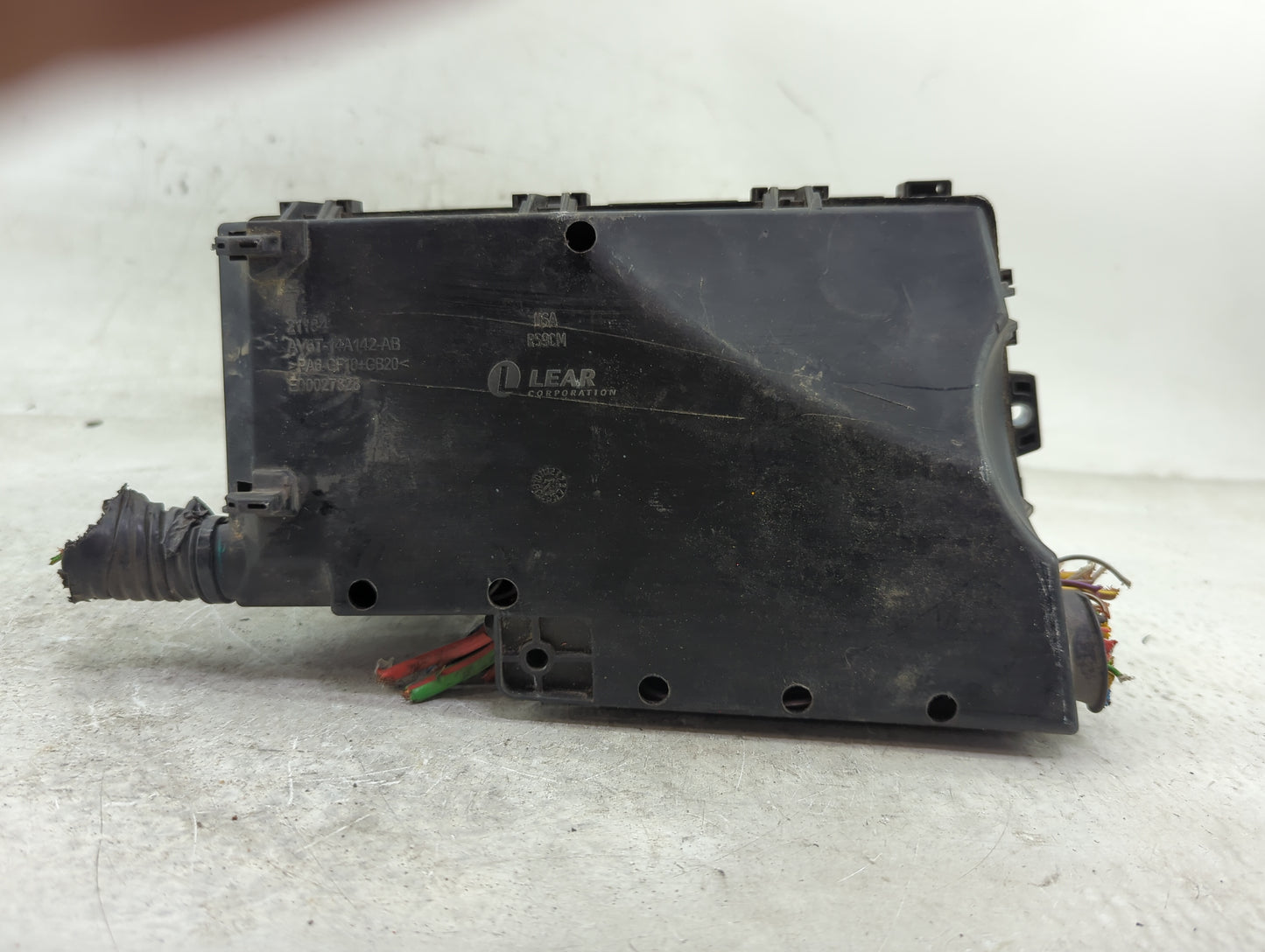 2013-2016 Ford Escape Fusebox Fuse Box Panel Relay Module P/N:AV61-14A067-AC 5B0Q10107 Fits Fits 2013 2014 2015 2016 OEM Use