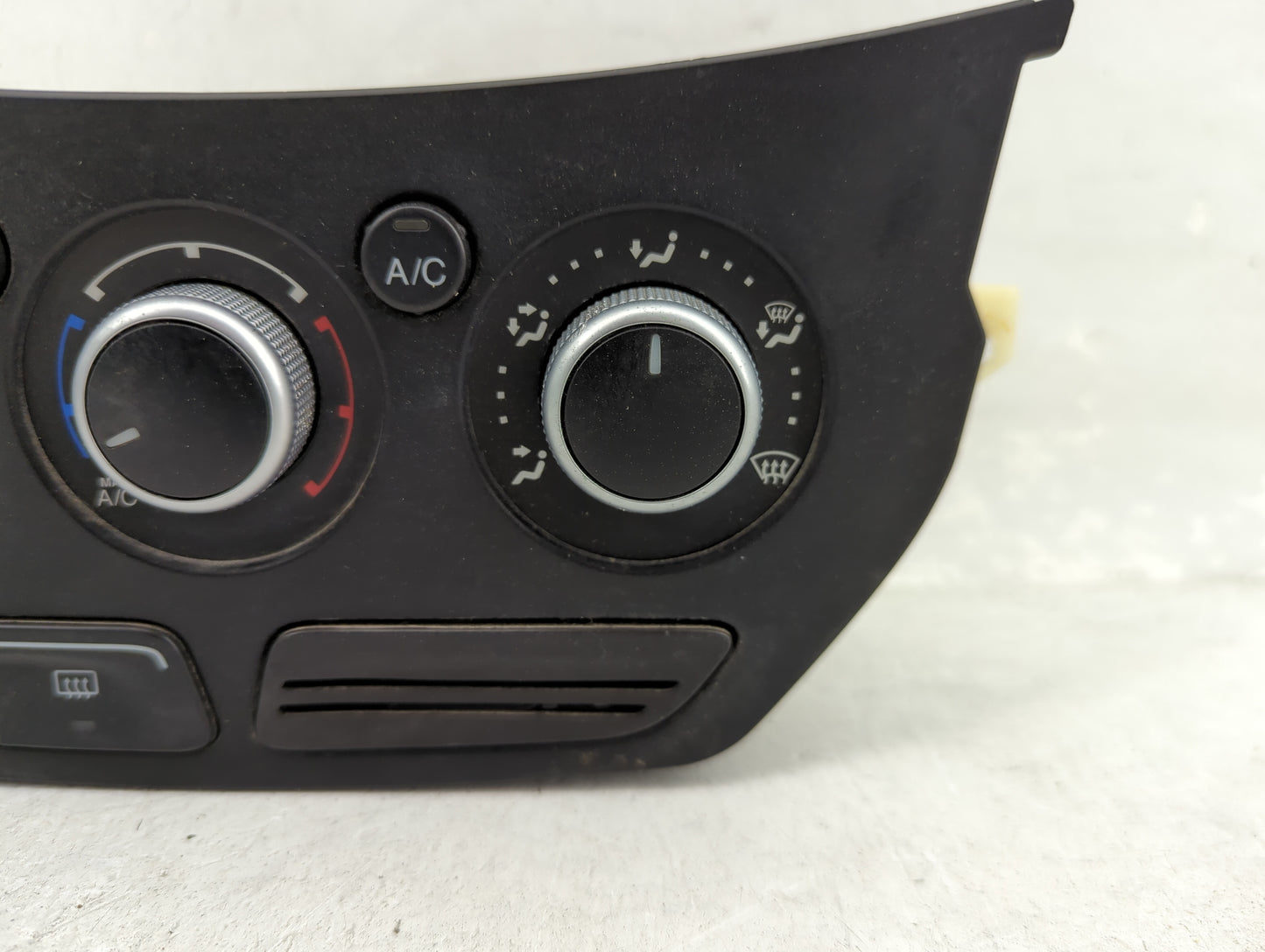 2013-2016 Ford Escape Climate Control Module Temperature AC/Heater Replacement P/N:CJ5T-19980-CH E1067439 Fits OEM Used Auto