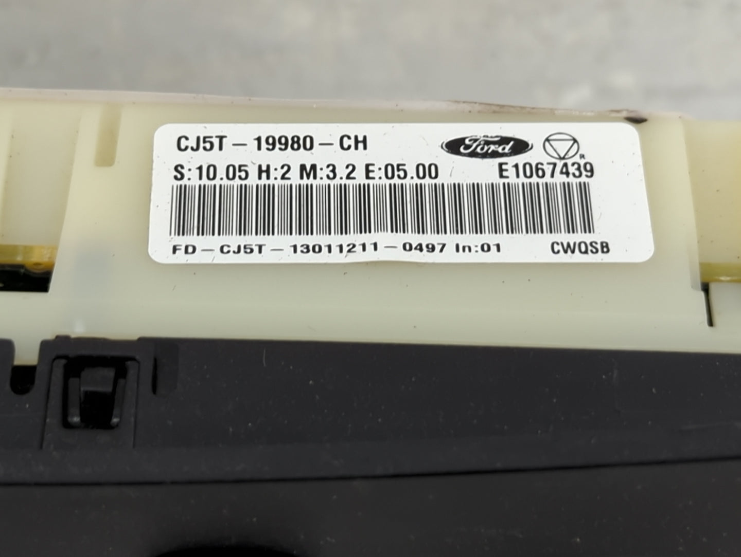 2013-2016 Ford Escape Climate Control Module Temperature AC/Heater Replacement P/N:CJ5T-19980-CH E1067439 Fits OEM Used Auto