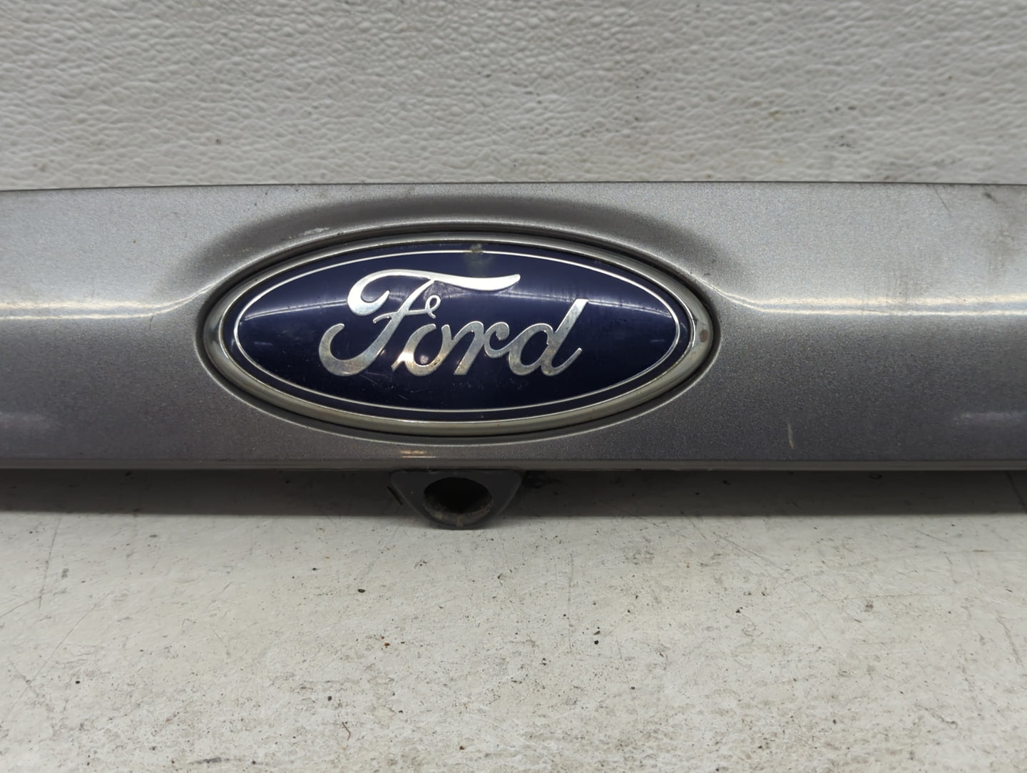 2013-2016 Ford Escape Trunk/decklid/hatch/tailgate Oem Gray - Oemusedautoparts1.com