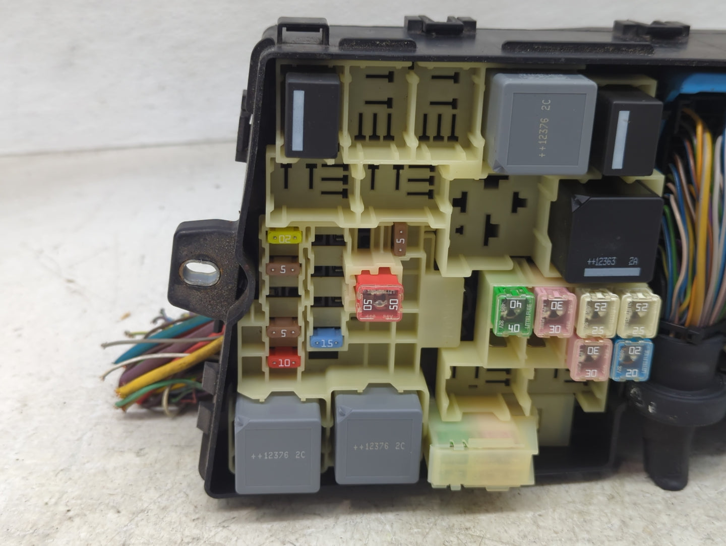 2013 Ford Escape Fusebox Fuse Box Panel Relay Module P/N:AV6T-14A067-AC 5B0Q10107 Fits OEM Used Auto Parts - Oemusedautopart