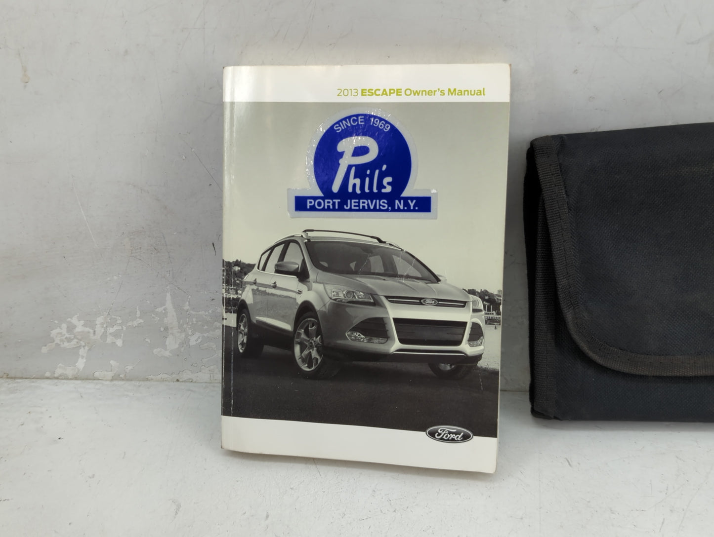 2013 Ford Escape Owners Manual Book Guide P/N:DJ5J19A321AA OEM Used Auto Parts - Oemusedautoparts1.com