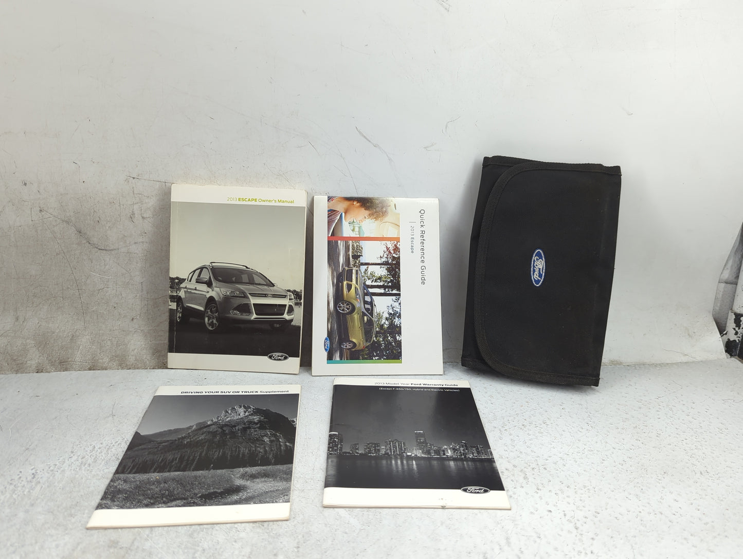 2013 Ford Escape Owners Manual Book Guide P/N:DJ5J19A321AA OEM Used Auto Parts - Oemusedautoparts1.com