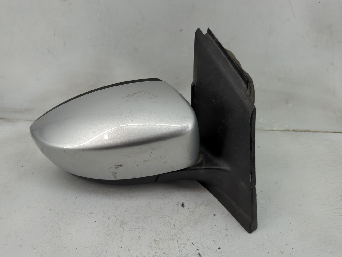 2013-2016 Ford Escape Passenger Side View Mirror - Right Door Mirror OEM Used - Oemusedautoparts1.com