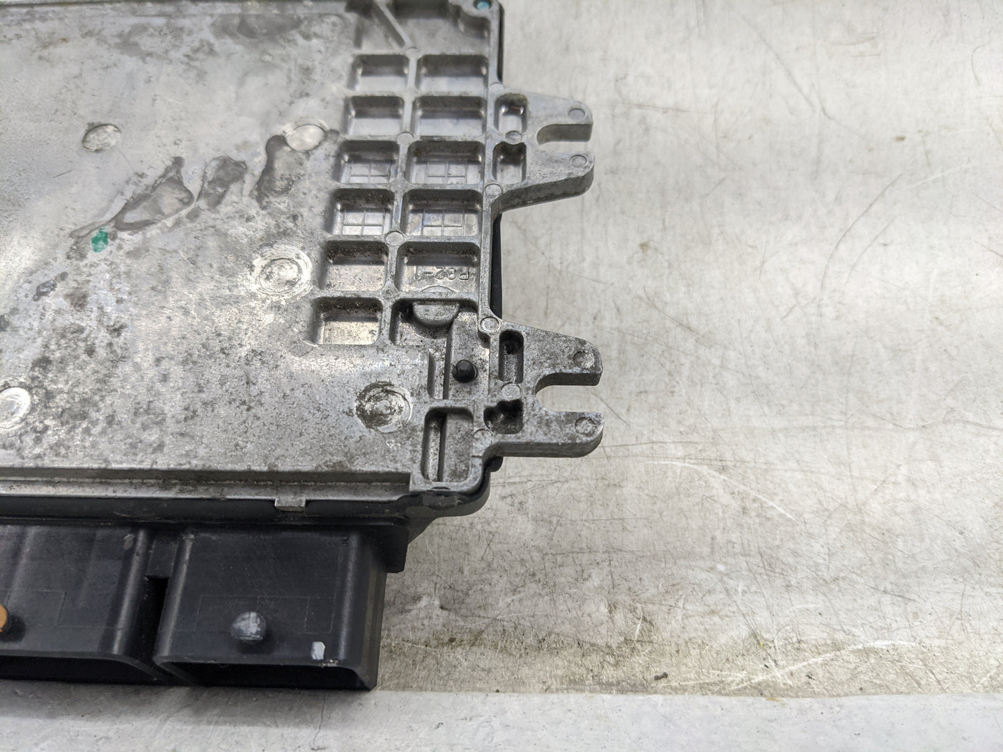 2013-2016 Ford Escape PCM Engine Control Computer ECU ECM PCU OEM P/N:5171 Fits Fits 2013 2014 2015 2016 OEM Used Auto Parts