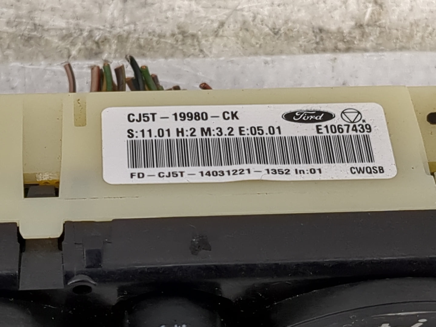 2013-2016 Ford Escape Climate Control Module Temperature AC/Heater Replacement P/N:CJ5T-19980-CK Fits Fits 2013 2014 2015 20