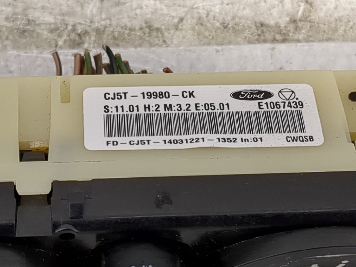 2013-2016 Ford Escape Climate Control Module Temperature AC/Heater Replacement P/N:CJ5T-19980-CK Fits Fits 2013 2014 2015 20