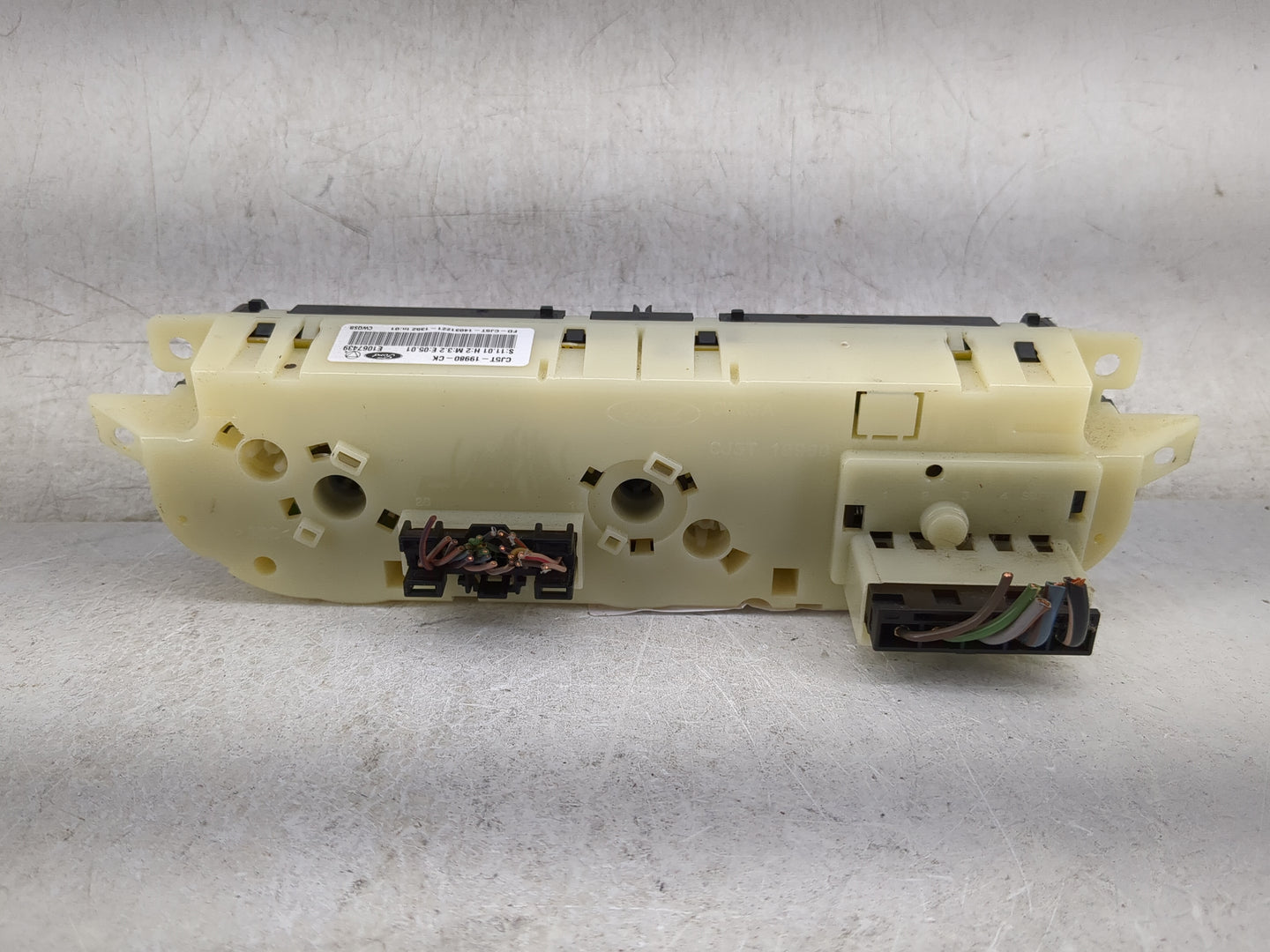 2013-2016 Ford Escape Climate Control Module Temperature AC/Heater Replacement P/N:CJ5T-19980-CK Fits Fits 2013 2014 2015 20