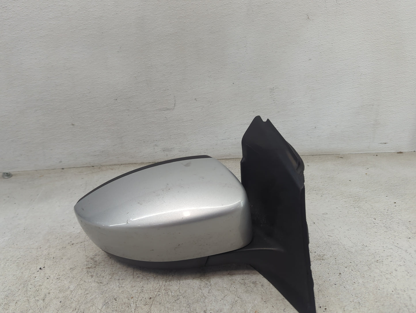 2013-2016 Ford Escape Passenger Side View Mirror - Right Door Mirror OEM Used - Oemusedautoparts1.com