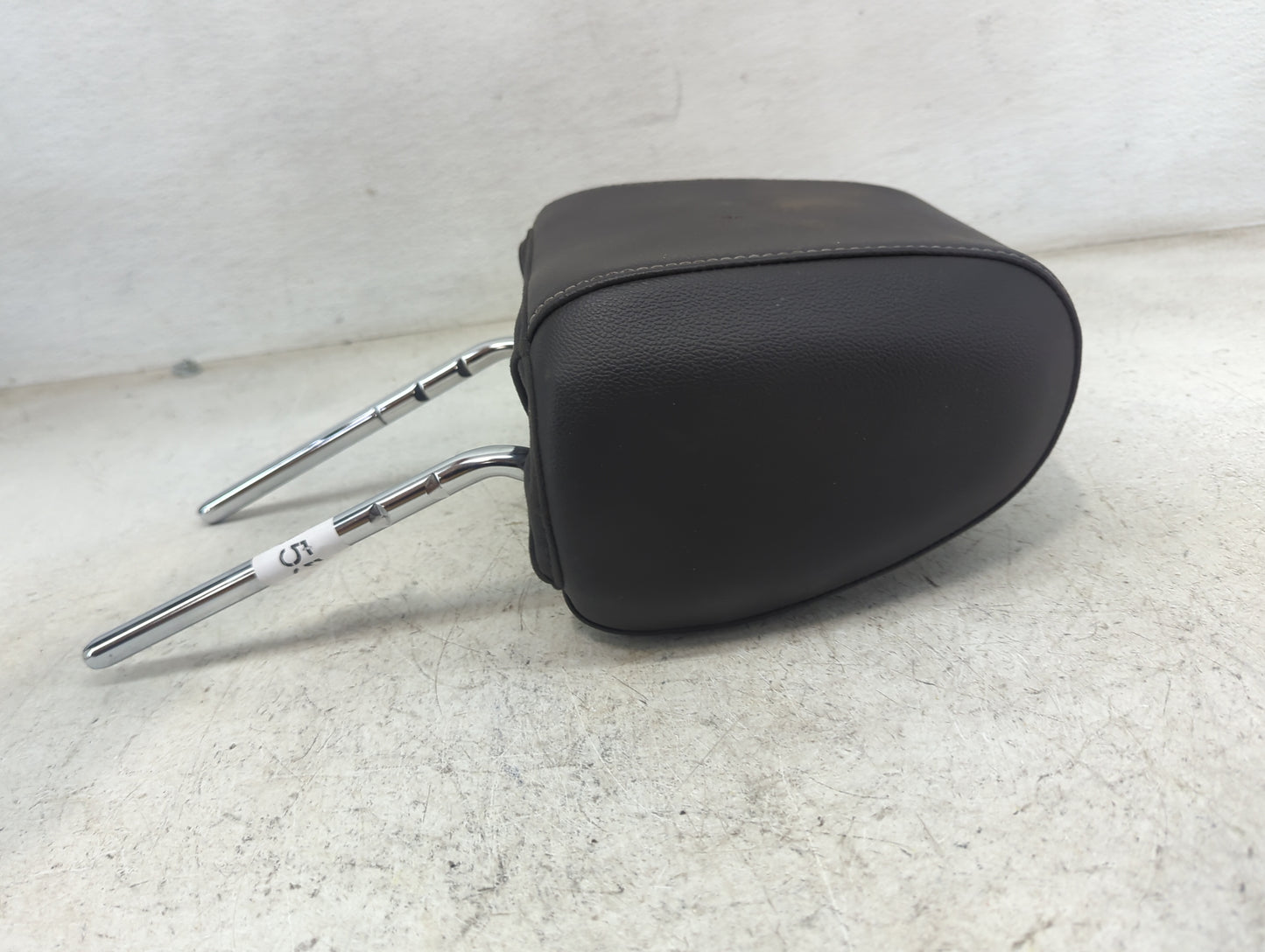 2013-2015 Ford Escape Headrest Head Rest Front Driver Passenger Seat Fits Fits 2013 2014 2015 OEM Used Auto Parts - Oemuseda