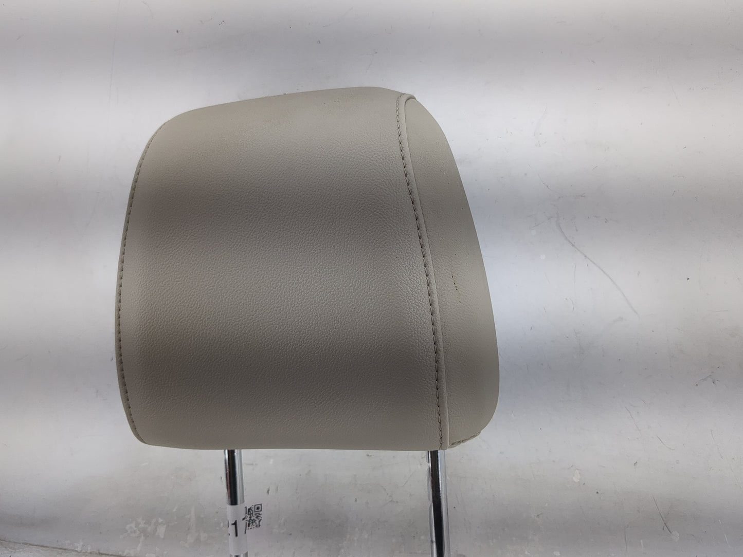 2013-2015 Ford Escape Headrest Head Rest Front Driver Passenger Seat Fits Fits 2013 2014 2015 OEM Used Auto Parts - Oemuseda
