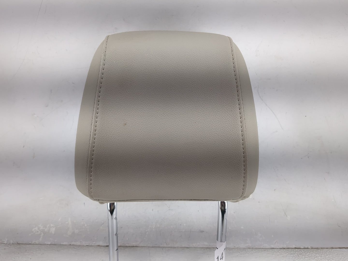 2013-2015 Ford Escape Headrest Head Rest Front Driver Passenger Seat Fits Fits 2013 2014 2015 OEM Used Auto Parts - Oemuseda
