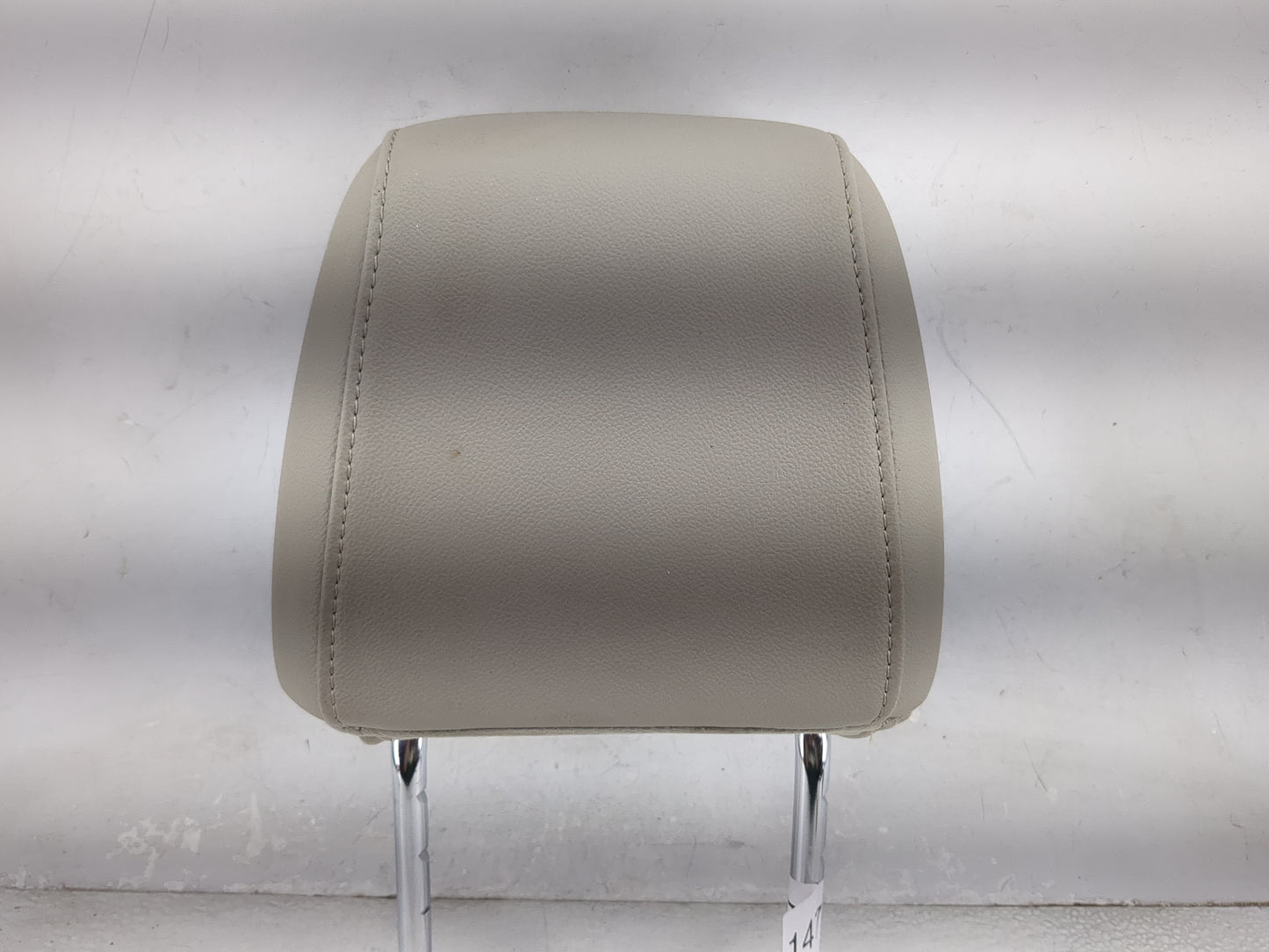 2013-2015 Ford Escape Headrest Head Rest Front Driver Passenger Seat Fits Fits 2013 2014 2015 OEM Used Auto Parts - Oemuseda