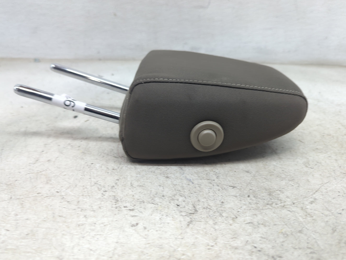 2013 Ford Escape Headrest Head Rest Front Driver Passenger Seat Fits OEM Used Auto Parts - Oemusedautoparts1.com