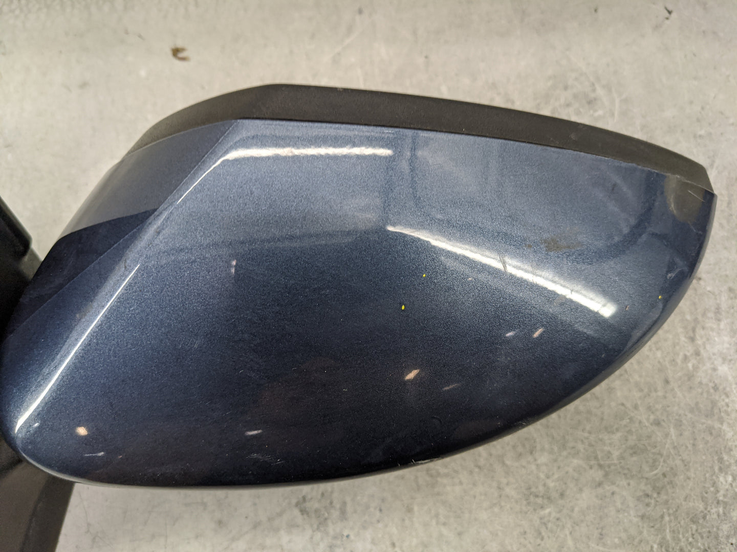 2017-2019 Ford Escape Driver Side View Mirror - Left Door Mirror OEM Used - Oemusedautoparts1.com