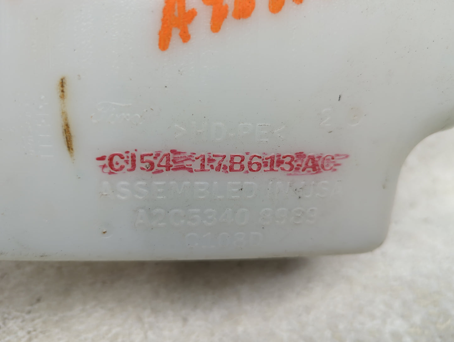 2013-2014 Ford Escape Windshield Washer Fluid Reservoir Bottle Oem 1474078 - Oemusedautoparts1.com