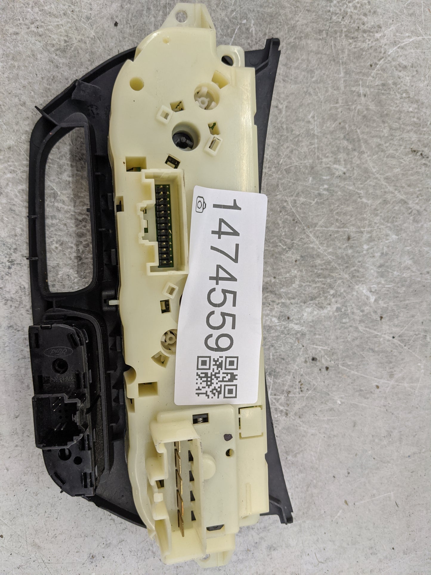 2013-2016 Ford Escape Climate Control Module Temperature AC/Heater Replacement P/N:CJ5T-19980-CK Fits Fits 2013 2014 2015 20