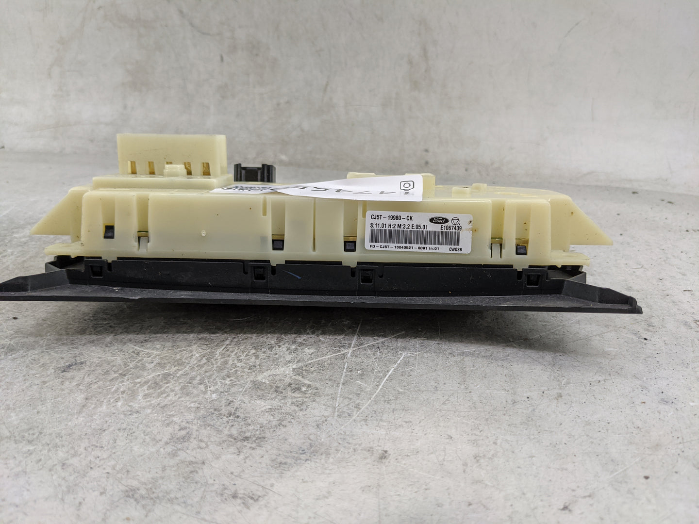 2013-2016 Ford Escape Climate Control Module Temperature AC/Heater Replacement P/N:CJ5T-19980-CK Fits Fits 2013 2014 2015 20