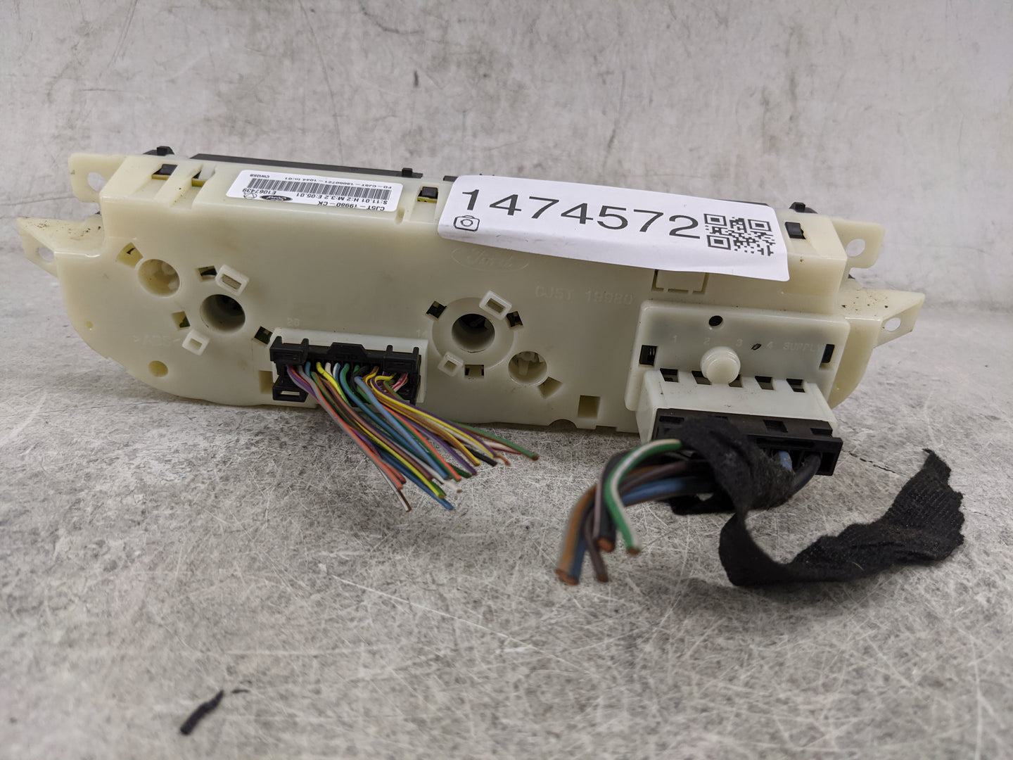 2013-2016 Ford Escape Climate Control Module Temperature AC/Heater Replacement P/N:CJ5T-19980-CK CJ5T-19980 Fits OEM Used Au