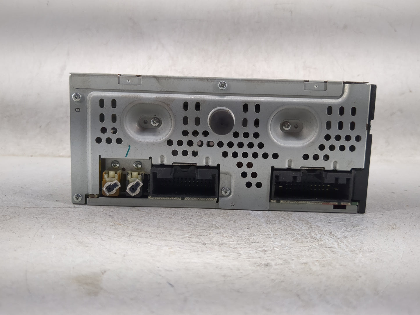 2013-2015 Ford Escape Radio AM FM Cd Player Receiver Replacement P/N:CJ5T-19C107-DE Fits Fits 2013 2014 2015 OEM Used Auto P