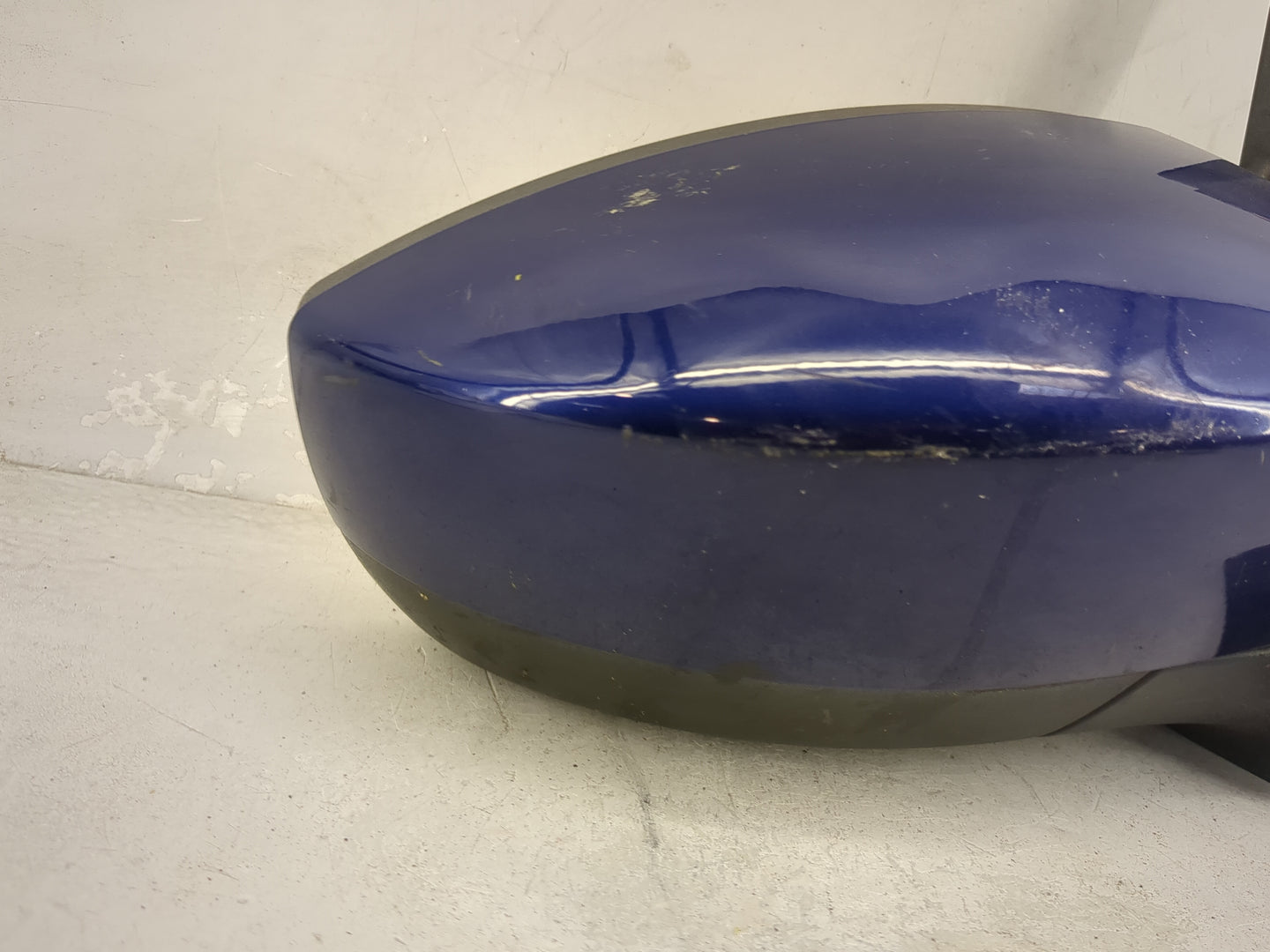 2013-2016 Ford Escape Passenger Side View Mirror - Right Door Mirror OEM Used - Oemusedautoparts1.com