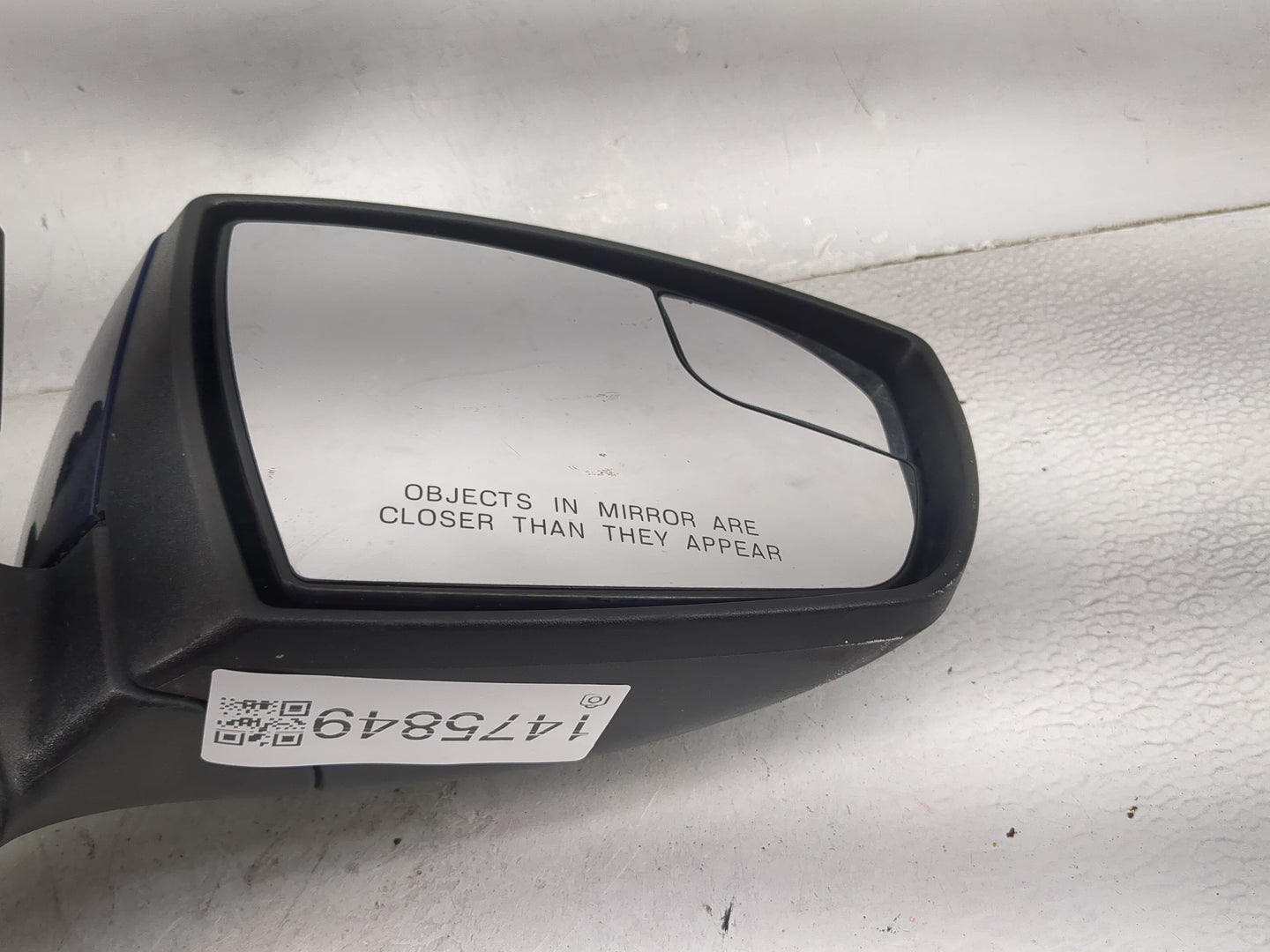 2013-2016 Ford Escape Passenger Side View Mirror - Right Door Mirror OEM Used - Oemusedautoparts1.com
