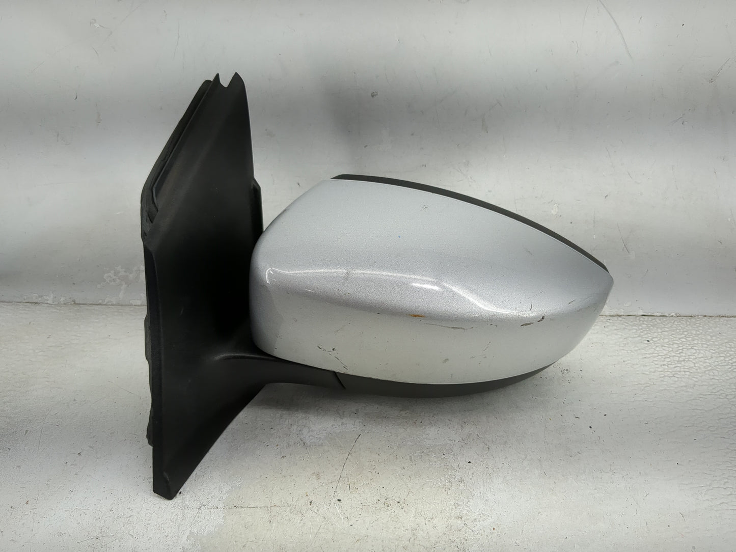 2013-2016 Ford Escape Passenger Side View Mirror - Right Door Mirror OEM Used - Oemusedautoparts1.com