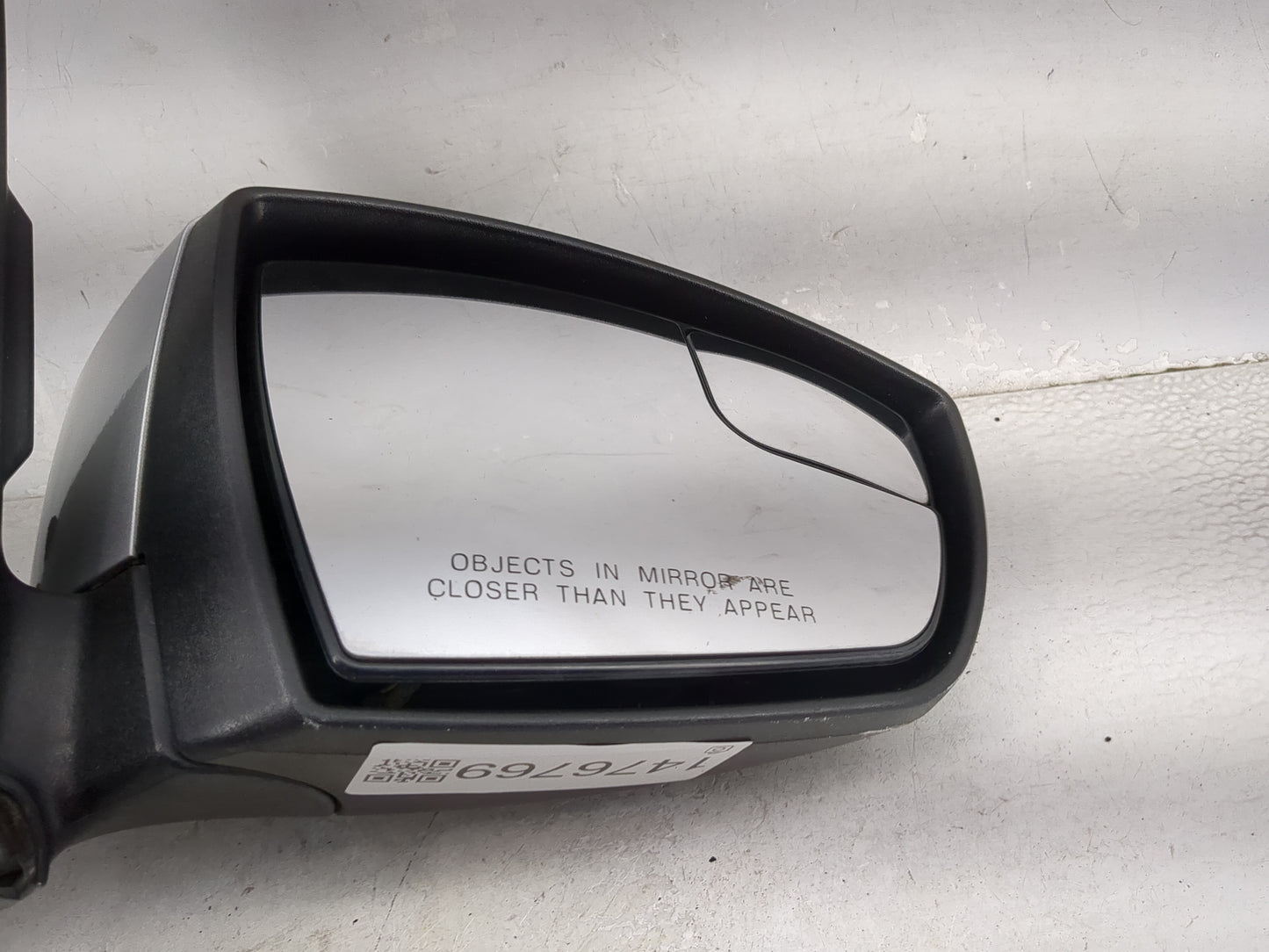 2013-2016 Ford Escape Driver Side View Mirror - Left Door Mirror OEM Used - Oemusedautoparts1.com
