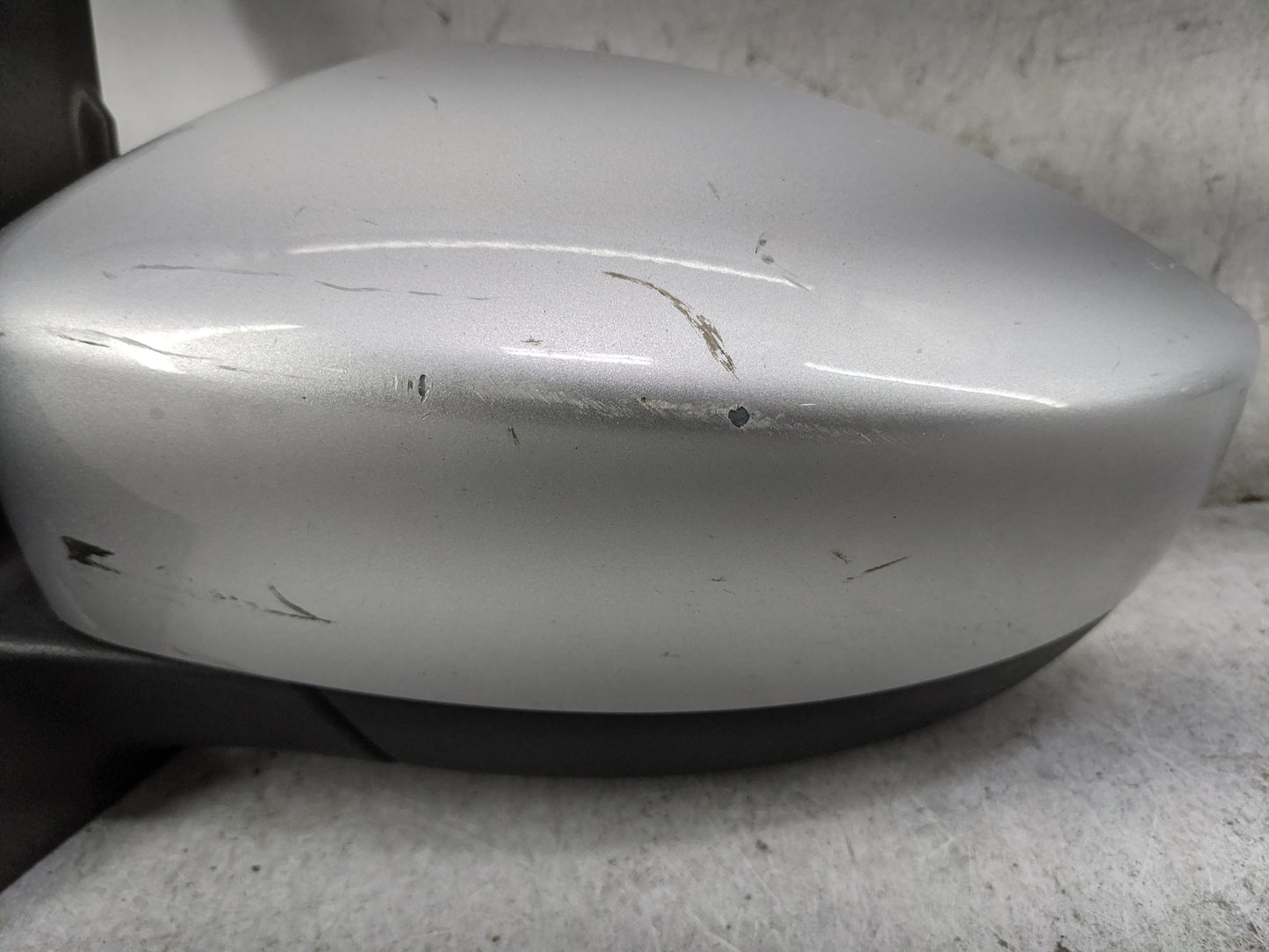 2013 Ford Escape Am Fm Cd Player Radio Receiver Ingot Silver - Oemusedautoparts1.com