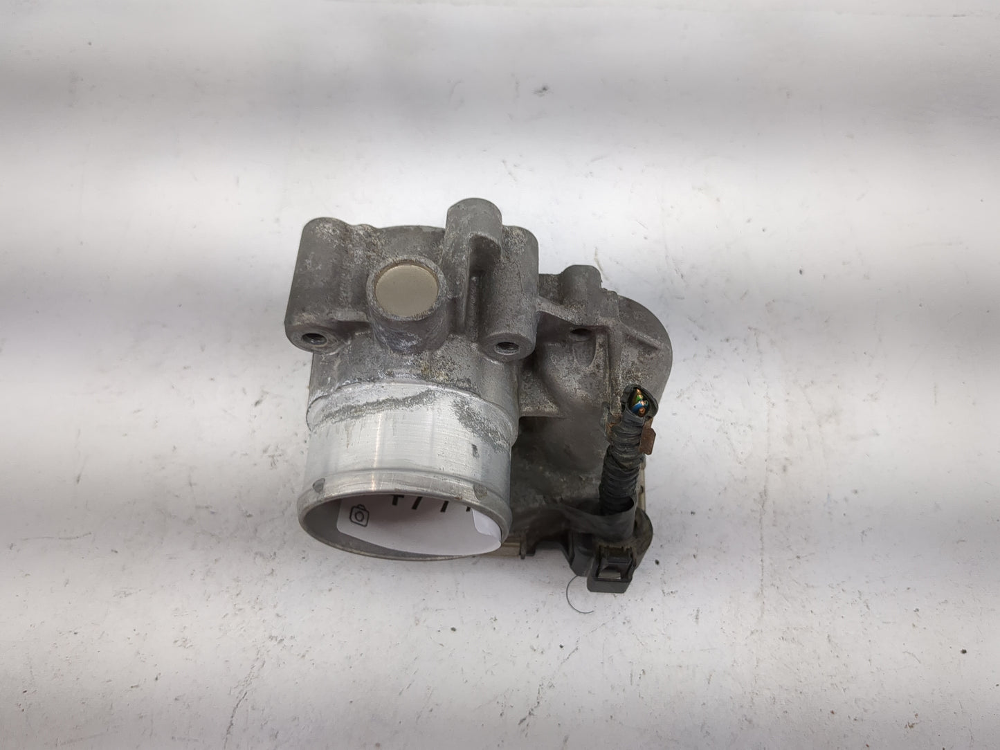2013-2016 Ford Escape Throttle Body P/N:7S7G-9F991-CA 0280750535 Fits Fits 2013 2014 2015 2016 2017 2018 2019 OEM Used Auto 