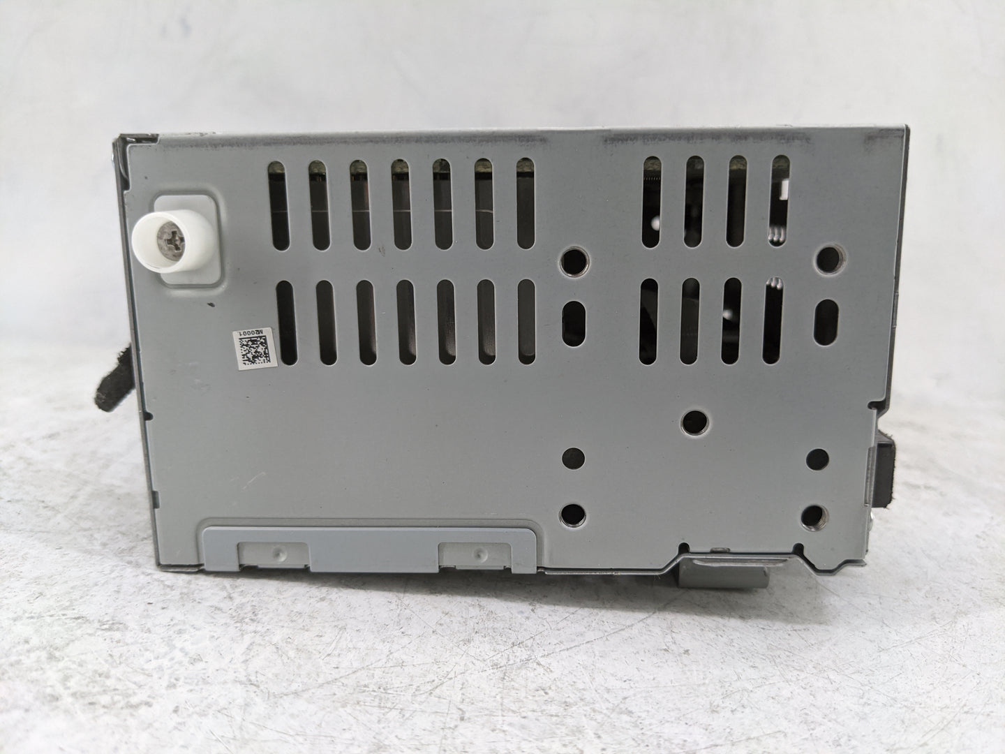 2013-2015 Ford Escape Radio AM FM Cd Player Receiver Replacement P/N:CJ5T-19C107-BG Fits Fits 2013 2014 2015 OEM Used Auto P