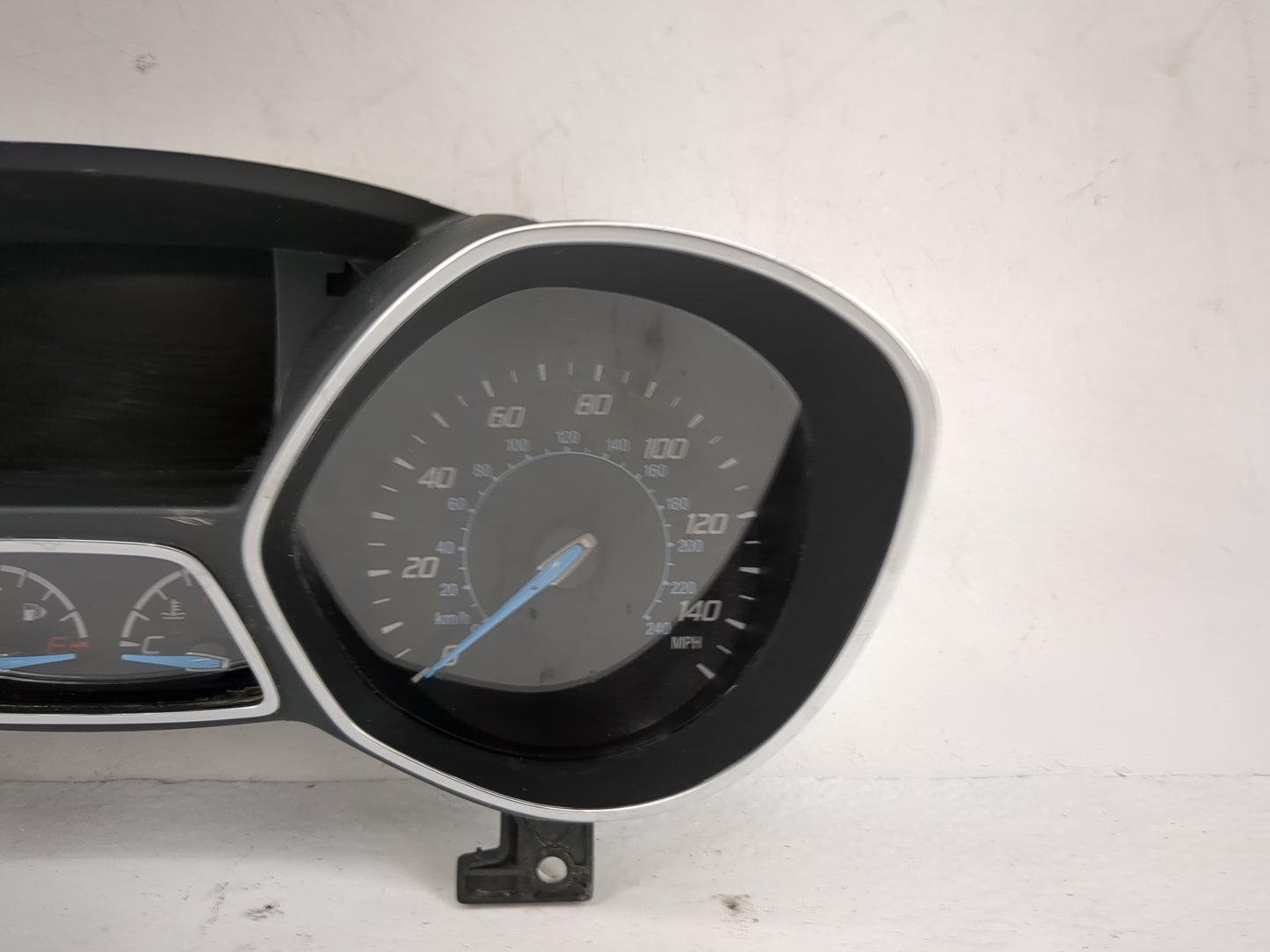 2013-2014 Ford Escape Instrument Cluster Speedometer Gauges P/N:VPCL8F-10894-B Miles: Fits Fits 2013 2014 OEM Used Auto Part