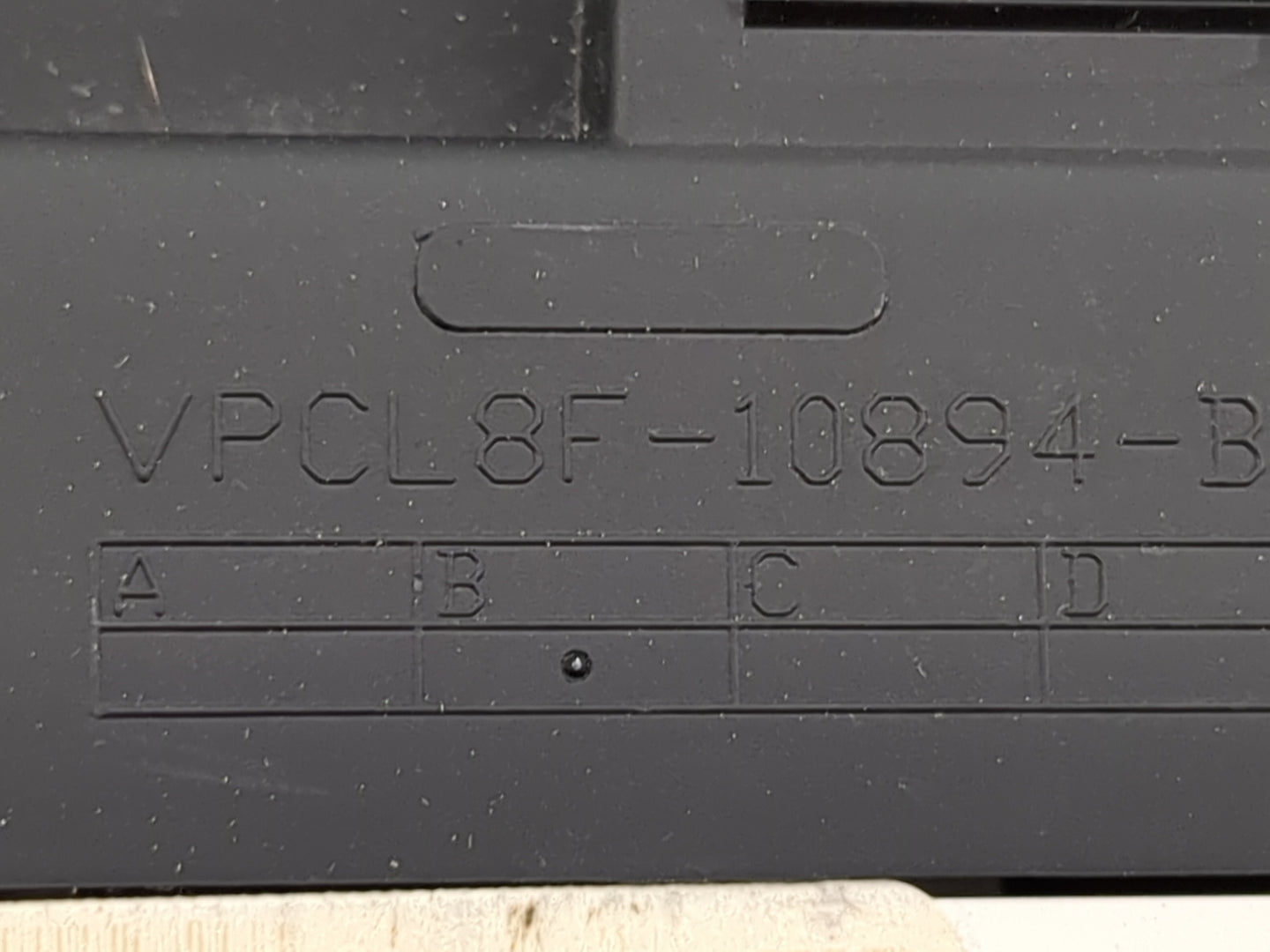 2013-2014 Ford Escape Instrument Cluster Speedometer Gauges P/N:VPCL8F-10894-B Miles: Fits Fits 2013 2014 OEM Used Auto Part