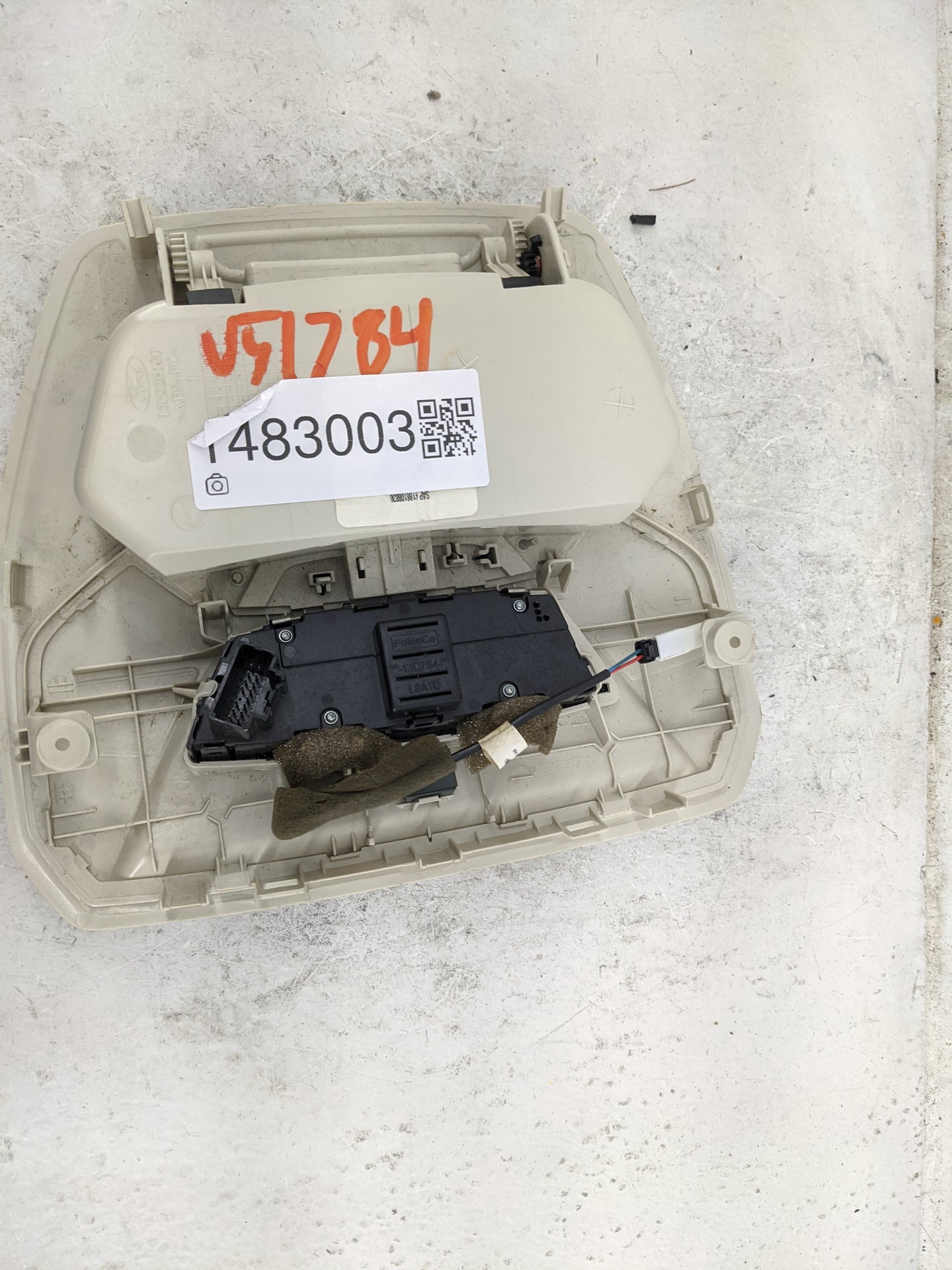 2013-2016 Ford Escape Overhead Console W/rear Climate Control Tan - Oemusedautoparts1.com