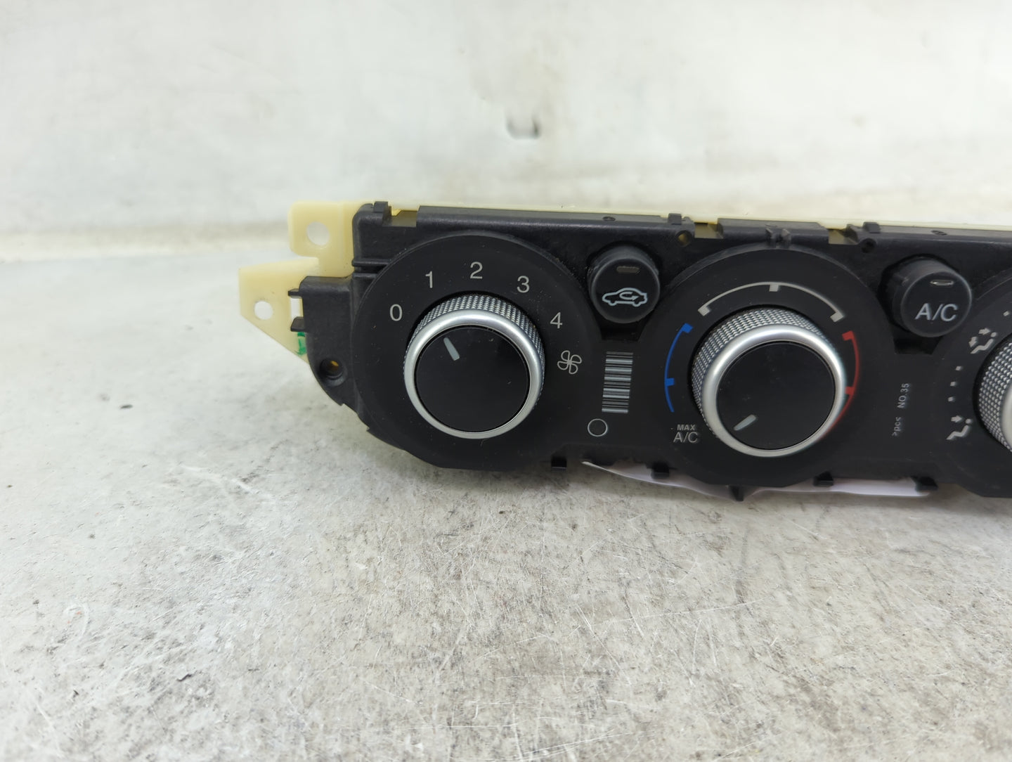2013-2016 Ford Escape Climate Control Module Temperature AC/Heater Replacement P/N:CJ5T-19980-CF E1067439 Fits OEM Used Auto