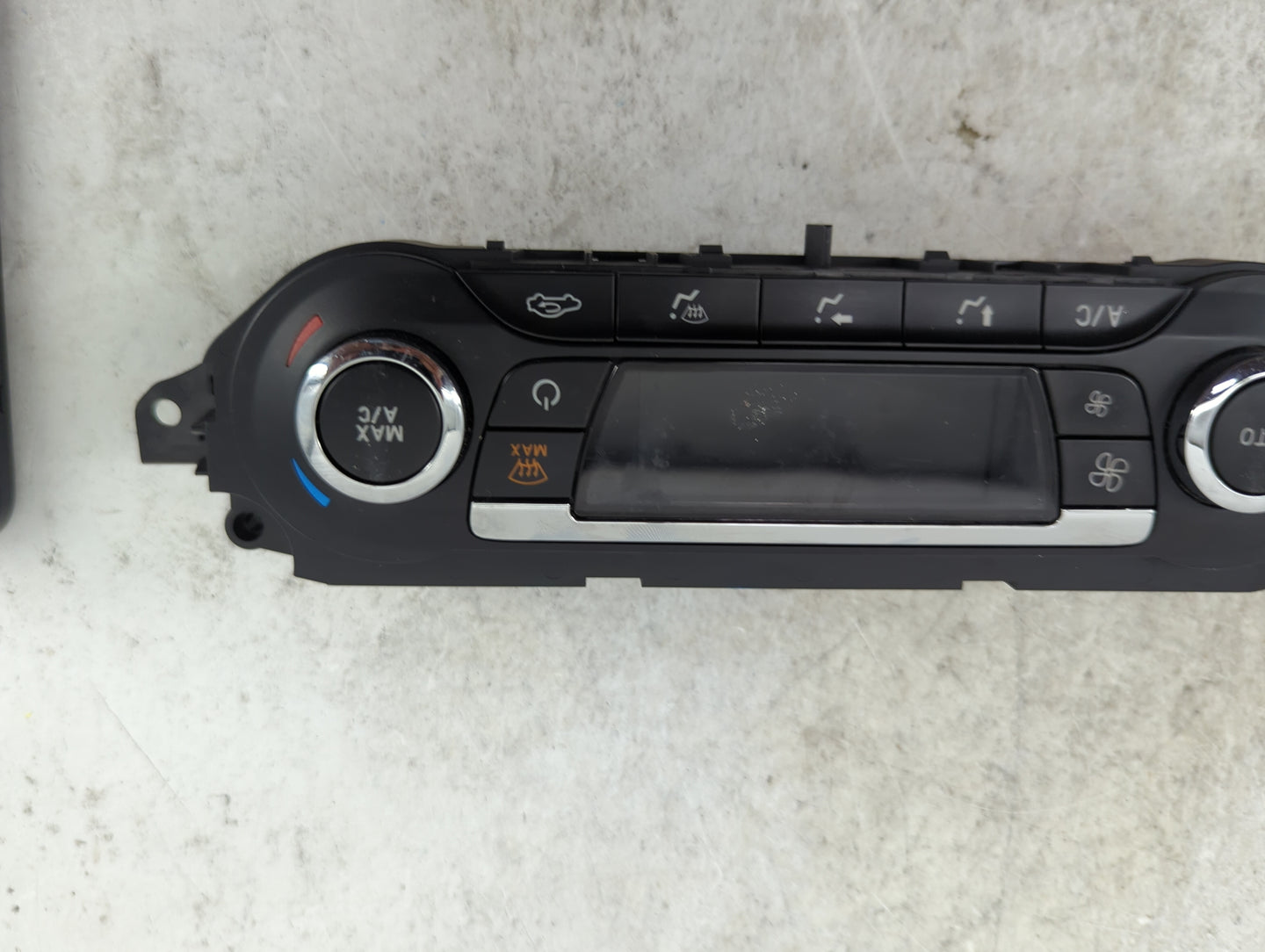 2013 Ford Escape Climate Control Module Temperature AC/Heater Replacement P/N:18B612-AE Fits OEM Used Auto Parts - Oemusedau