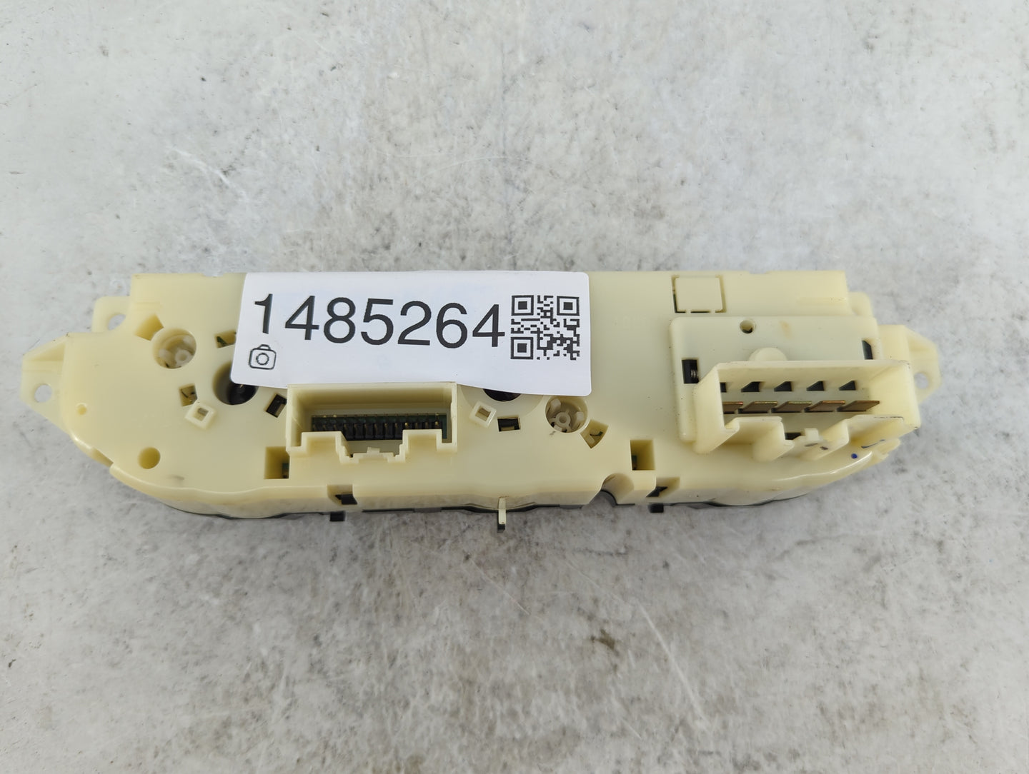 2013-2016 Ford Escape Climate Control Module Temperature AC/Heater Replacement P/N:CJ5T-19980-CH E1067439 Fits OEM Used Auto
