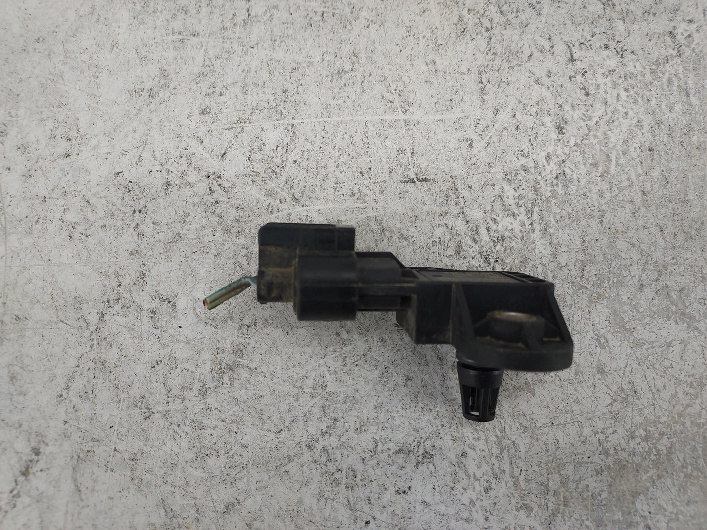 2013 Ford Escape Mass Air Flow Meter Maf 1486590 - Oemusedautoparts1.com