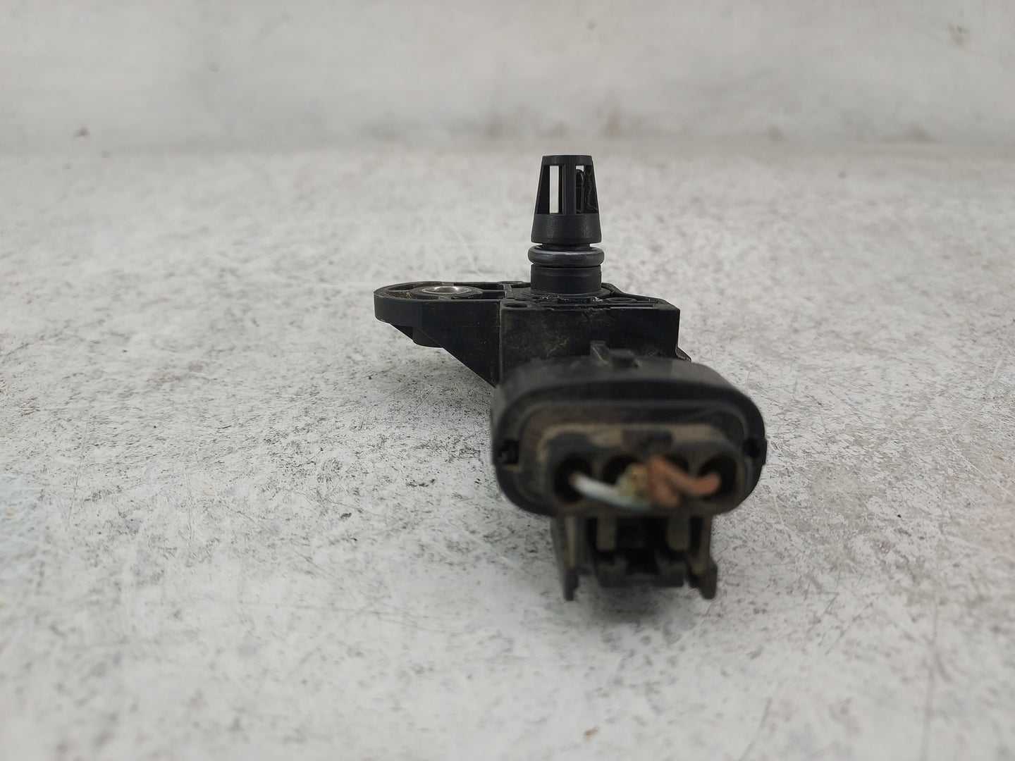 2013 Ford Escape Mass Air Flow Meter Maf 1486590 - Oemusedautoparts1.com