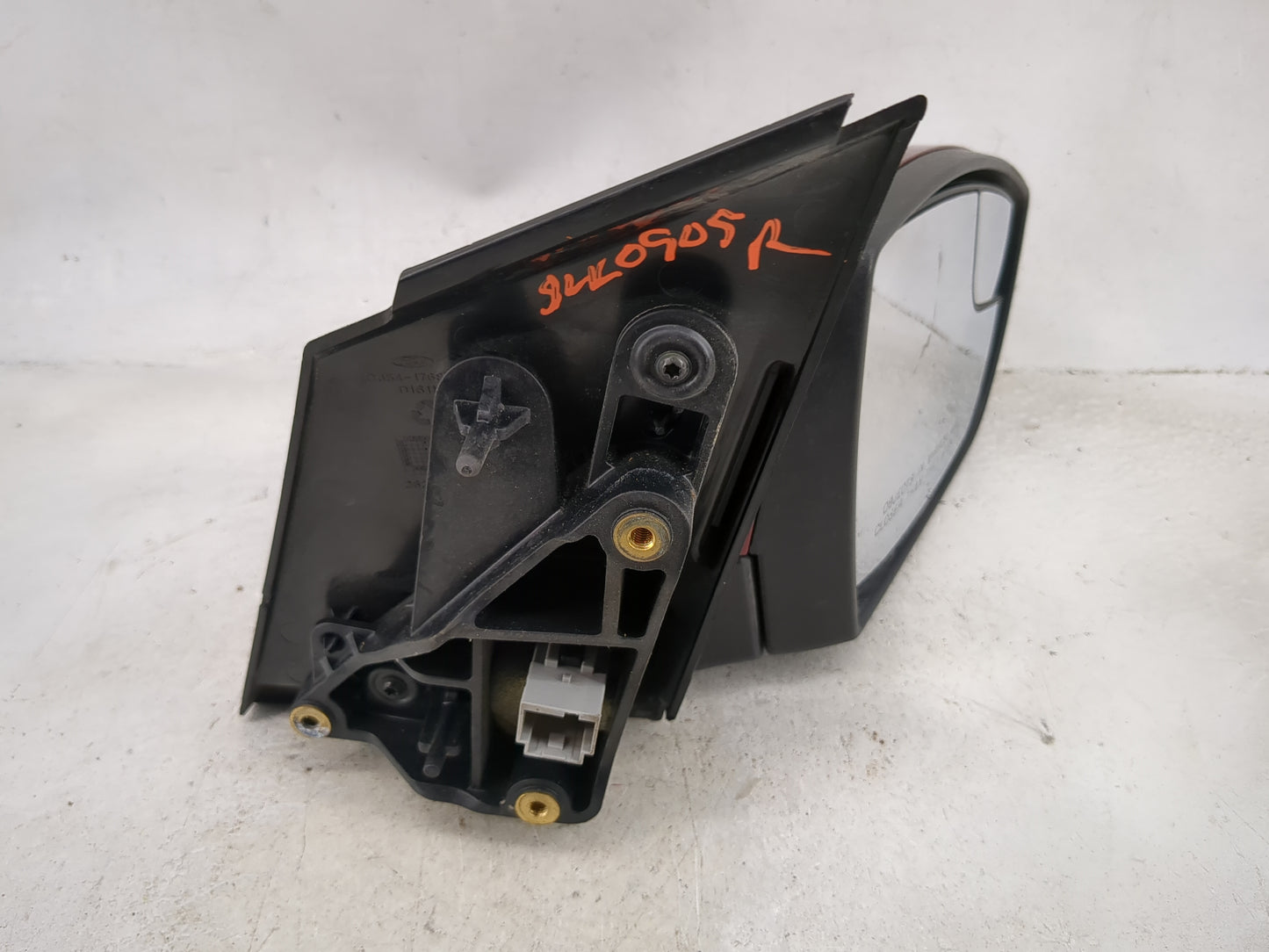 2013-2016 Ford Escape Passenger Side View Mirror - Right Door Mirror OEM Used - Oemusedautoparts1.com