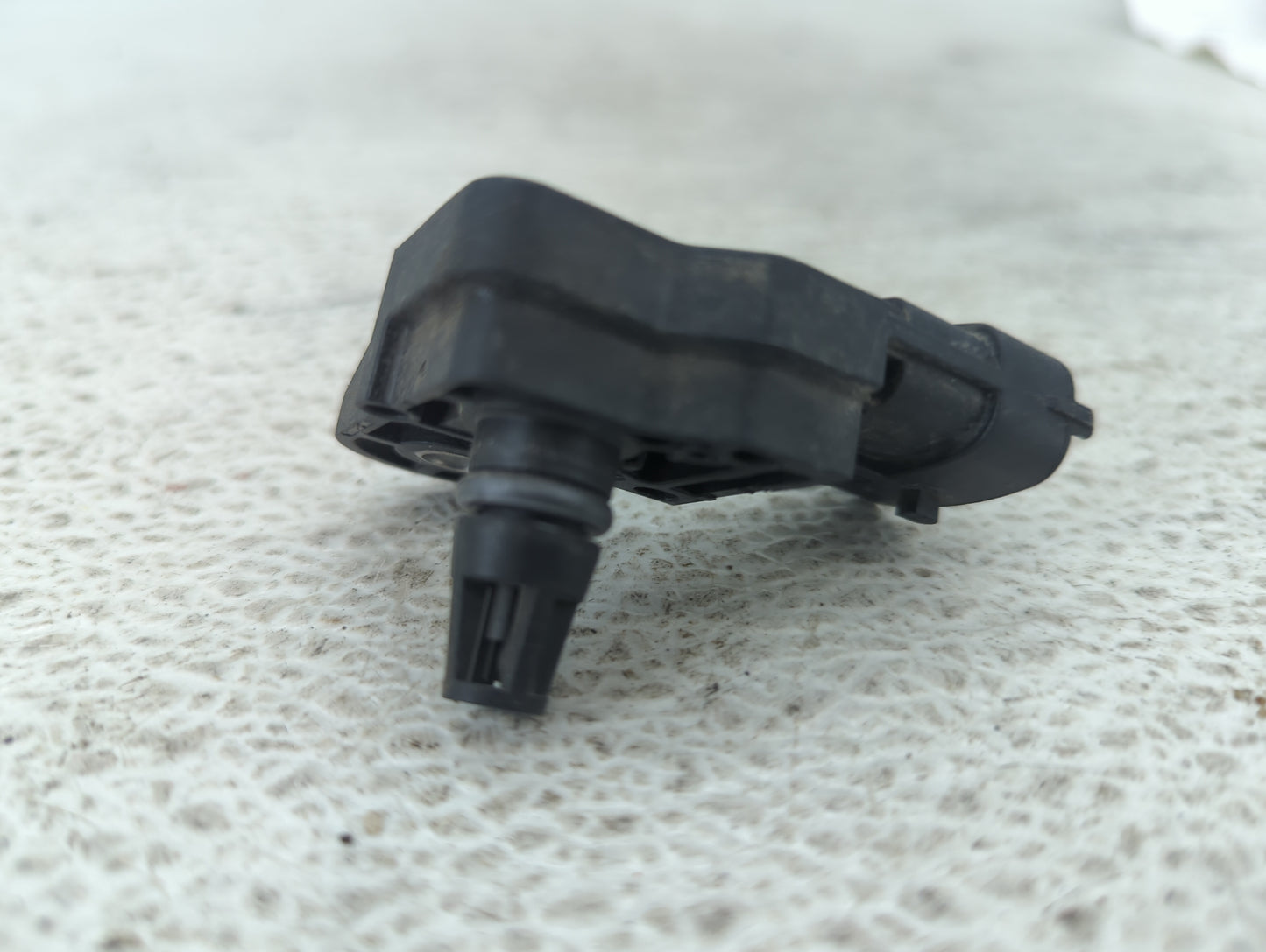 2013 Ford Escape Mass Air Flow Meter Maf 1489723 - Oemusedautoparts1.com