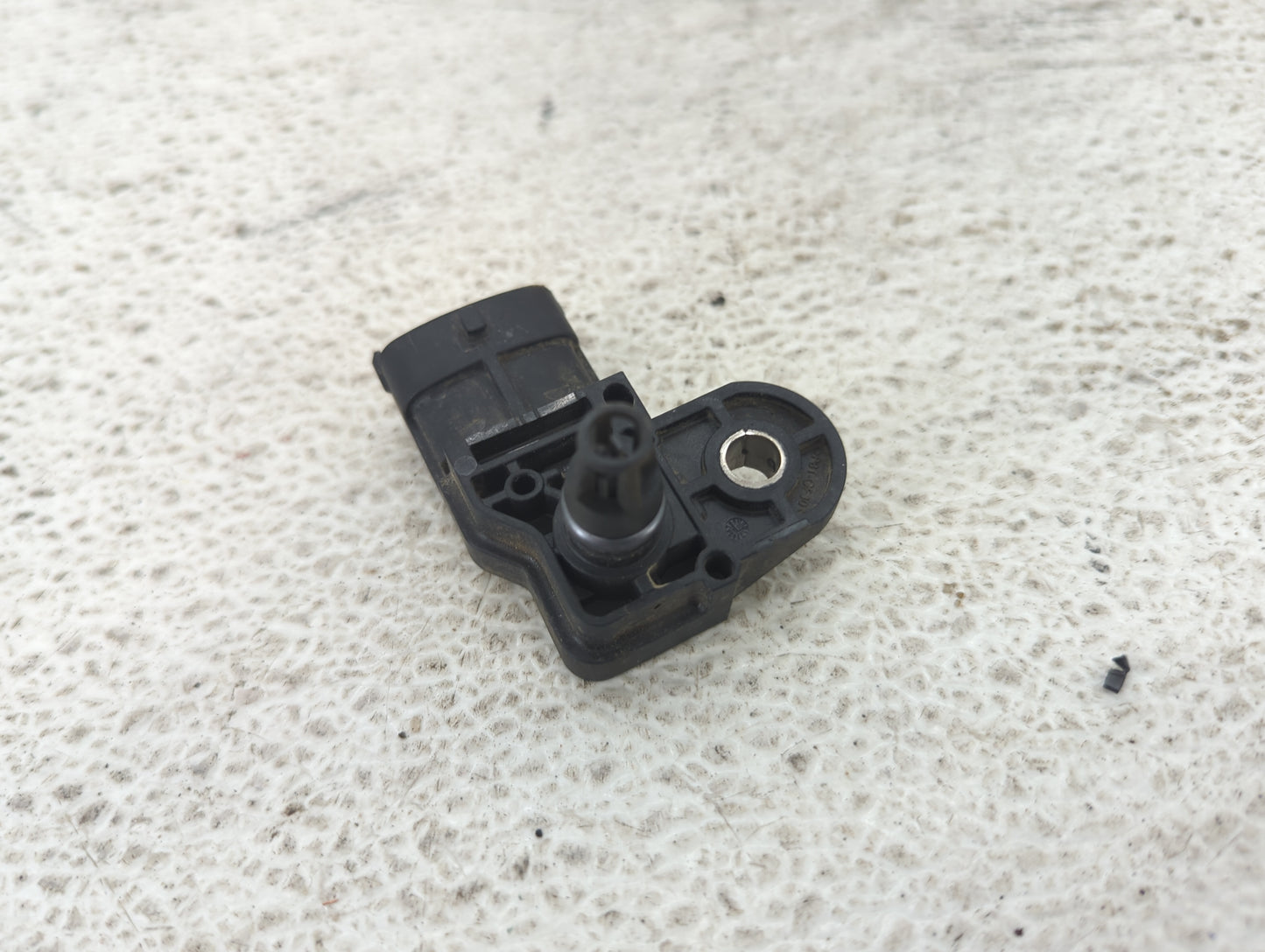 2013 Ford Escape Mass Air Flow Meter Maf 1489723 - Oemusedautoparts1.com