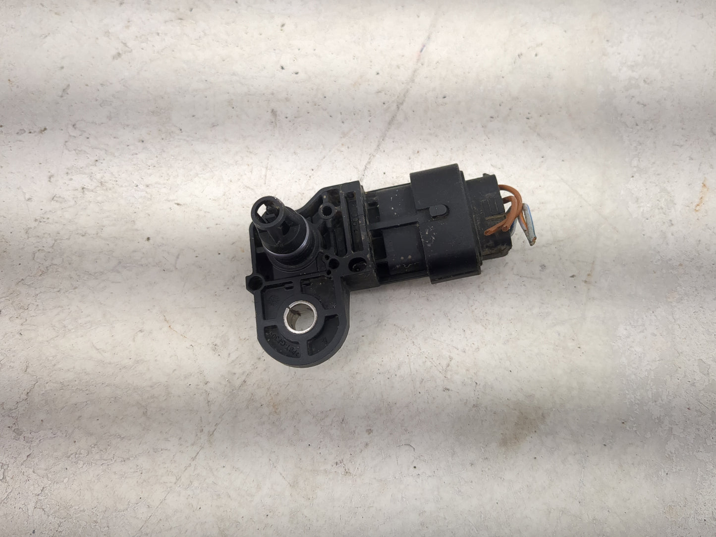 2013 Ford Escape Mass Air Flow Meter Maf 1489746 - Oemusedautoparts1.com