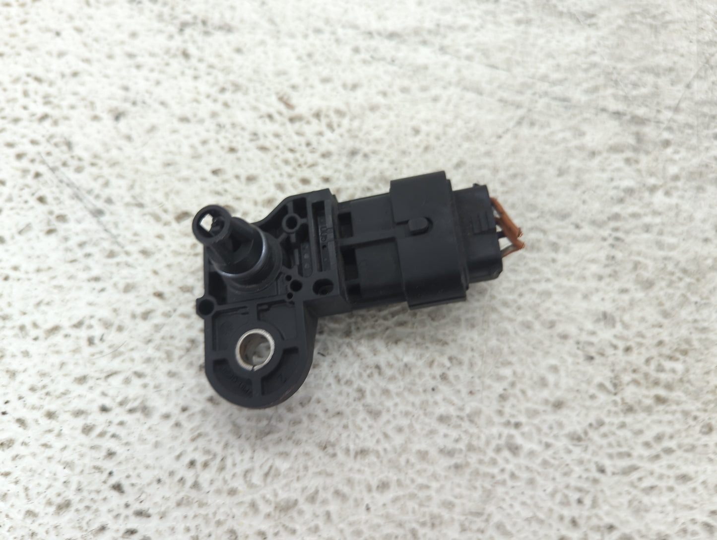 2013 Ford Escape Mass Air Flow Meter Maf 1489967 - Oemusedautoparts1.com