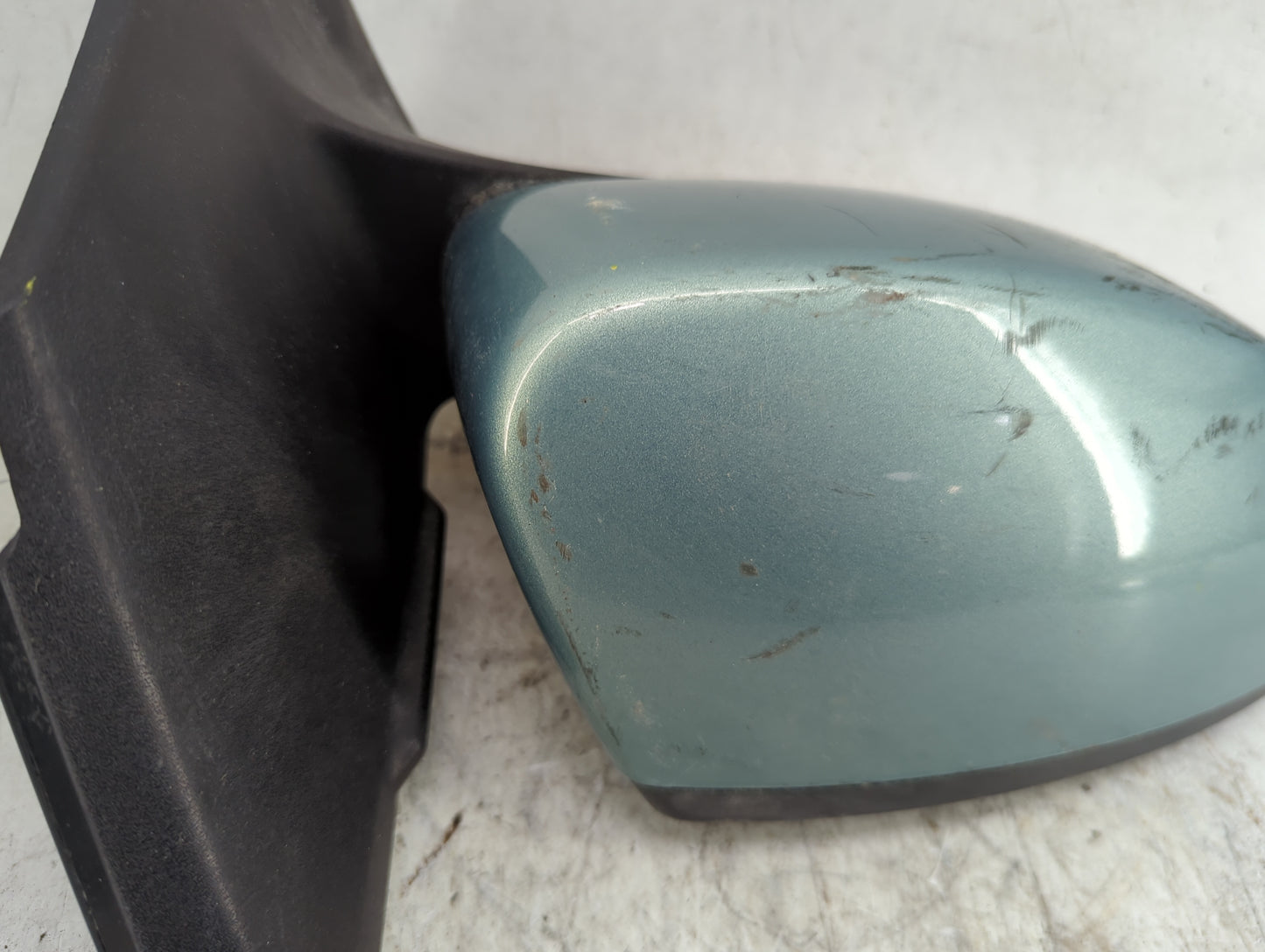 2013-2016 Ford Escape Passenger Side View Mirror - Right Door Mirror OEM Used - Oemusedautoparts1.com